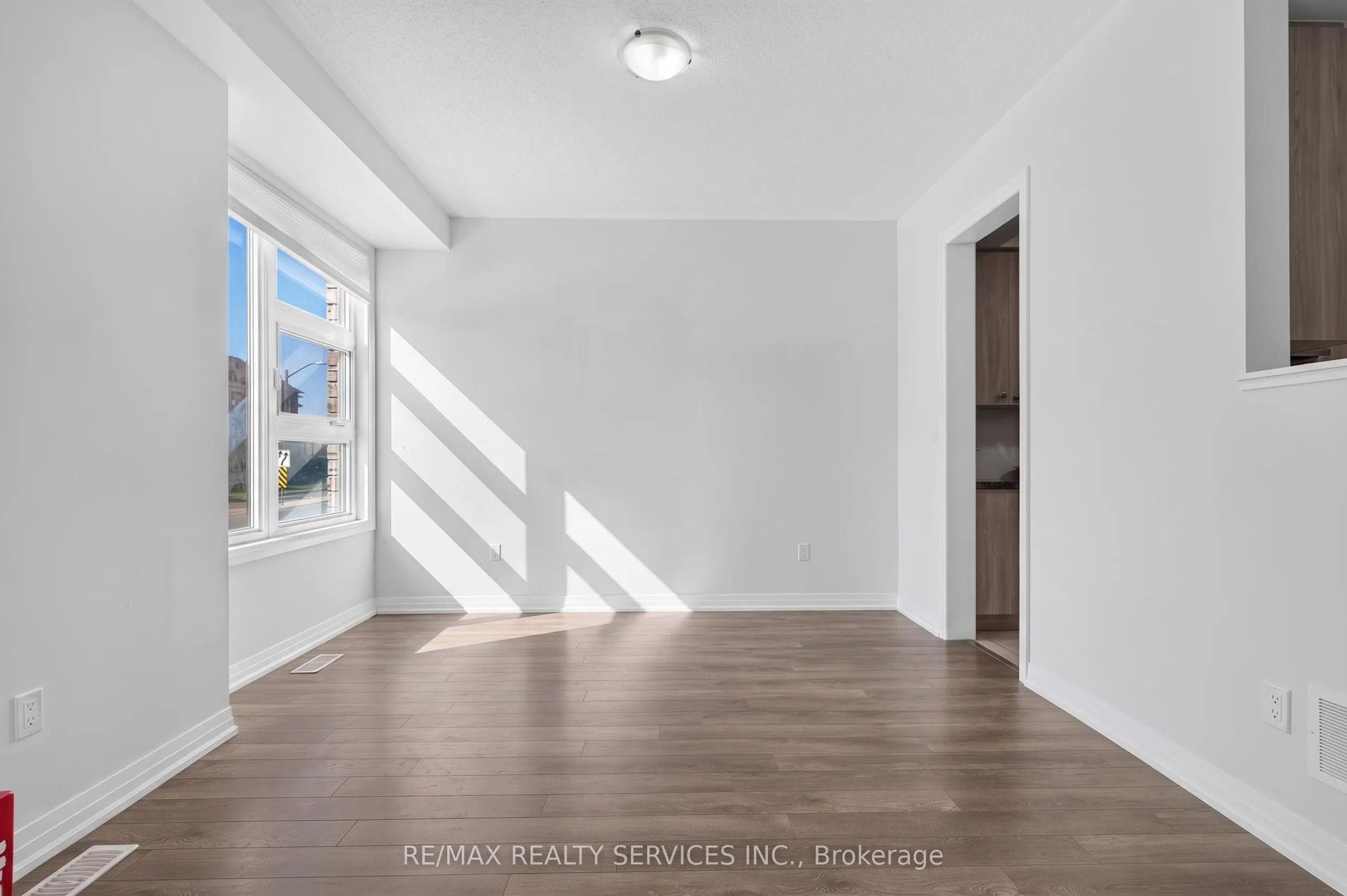 225 Coronation Road