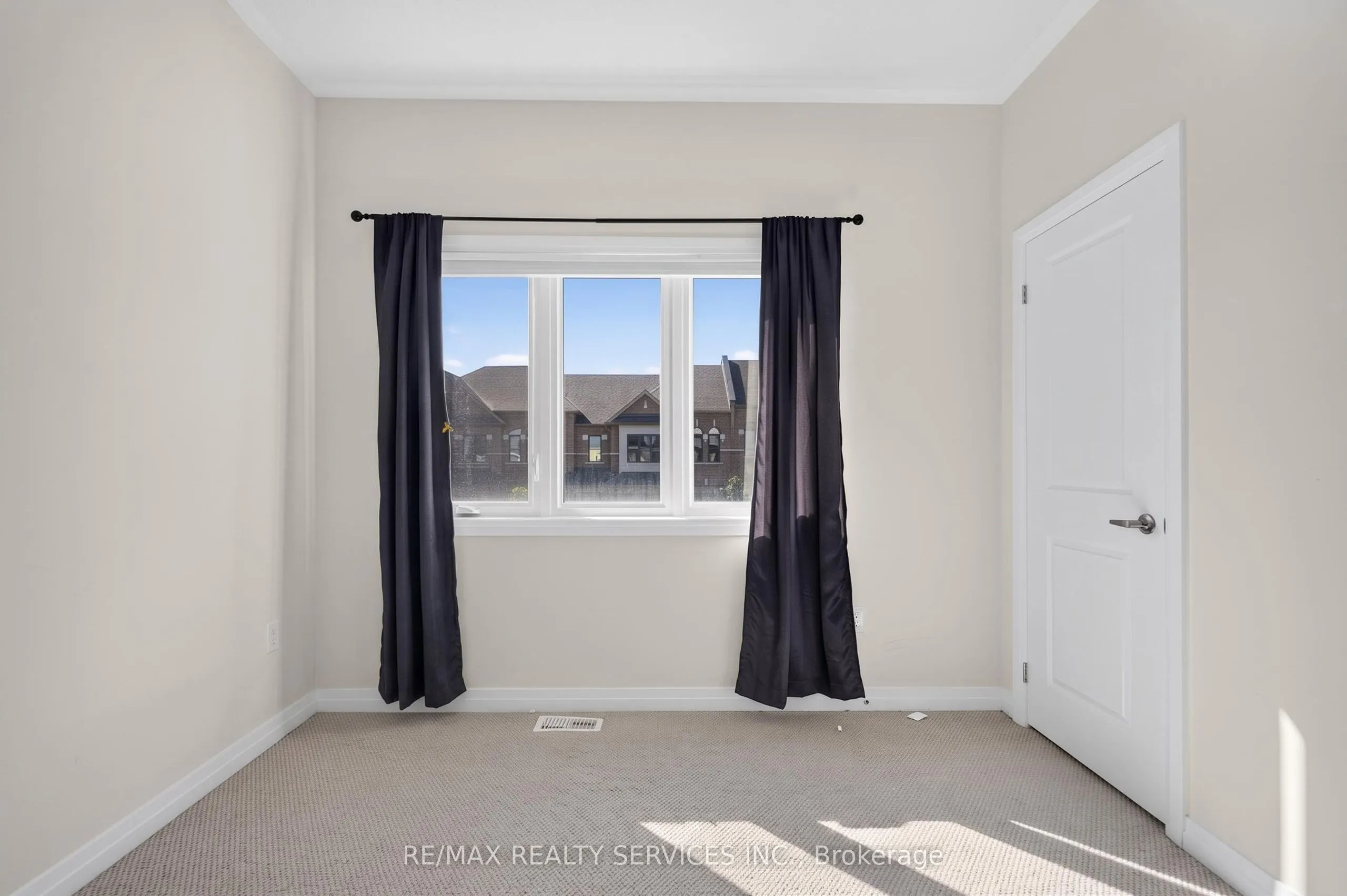 225 Coronation Road