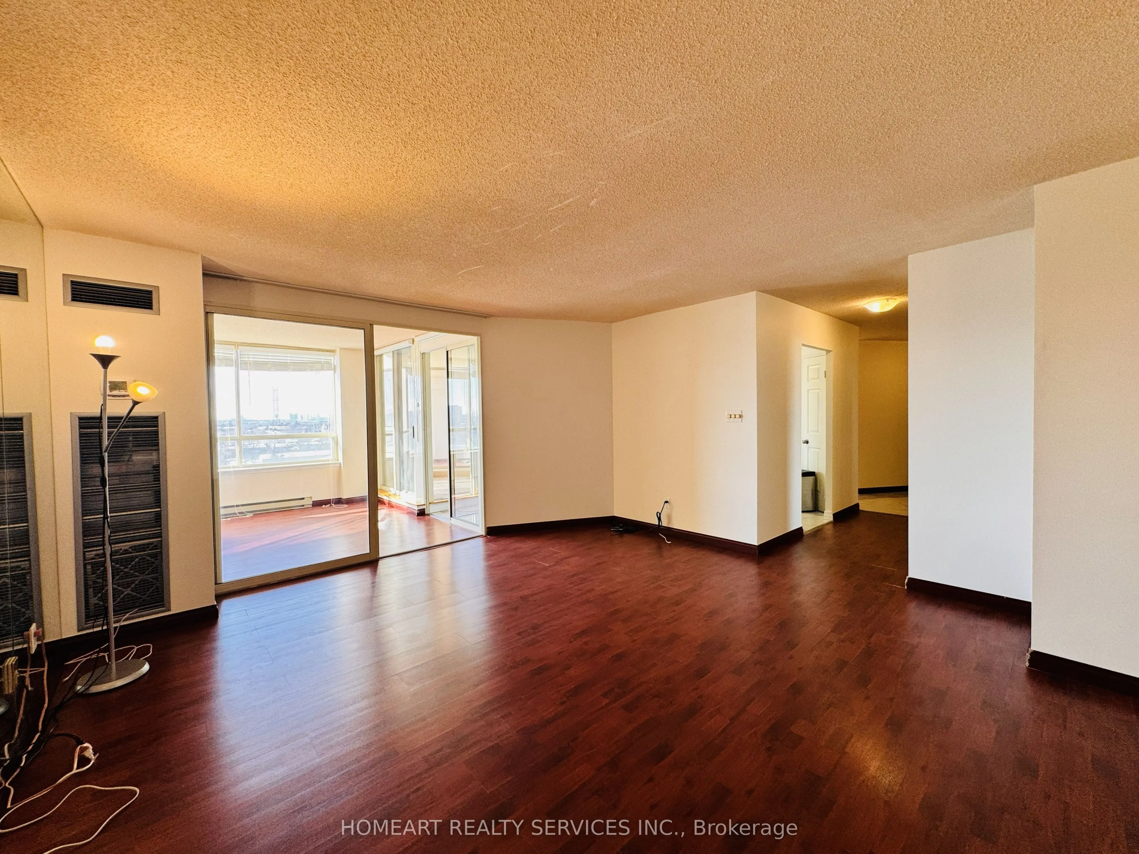 175 Bamburgh Circle #1018