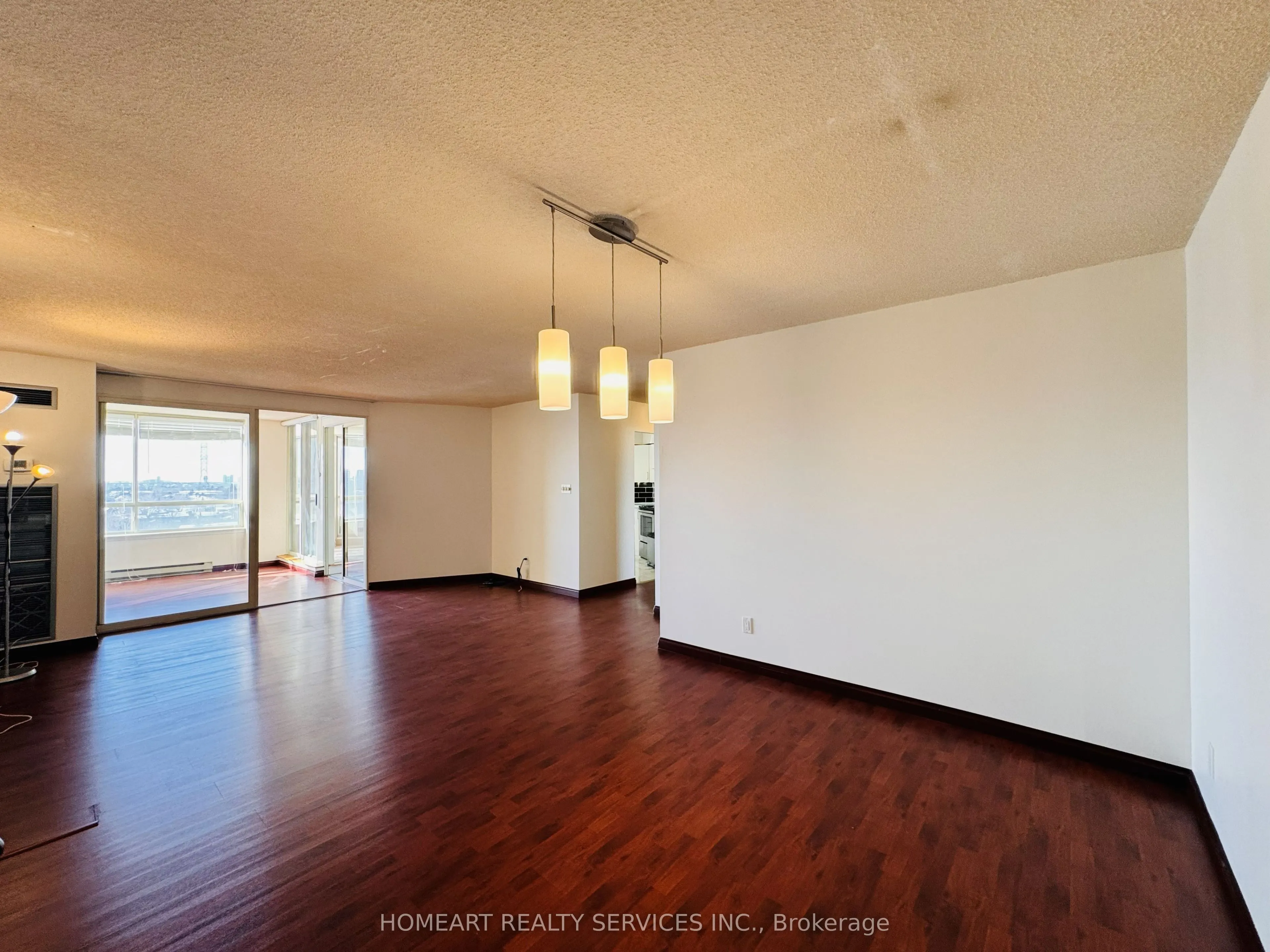 175 Bamburgh Circle #1018