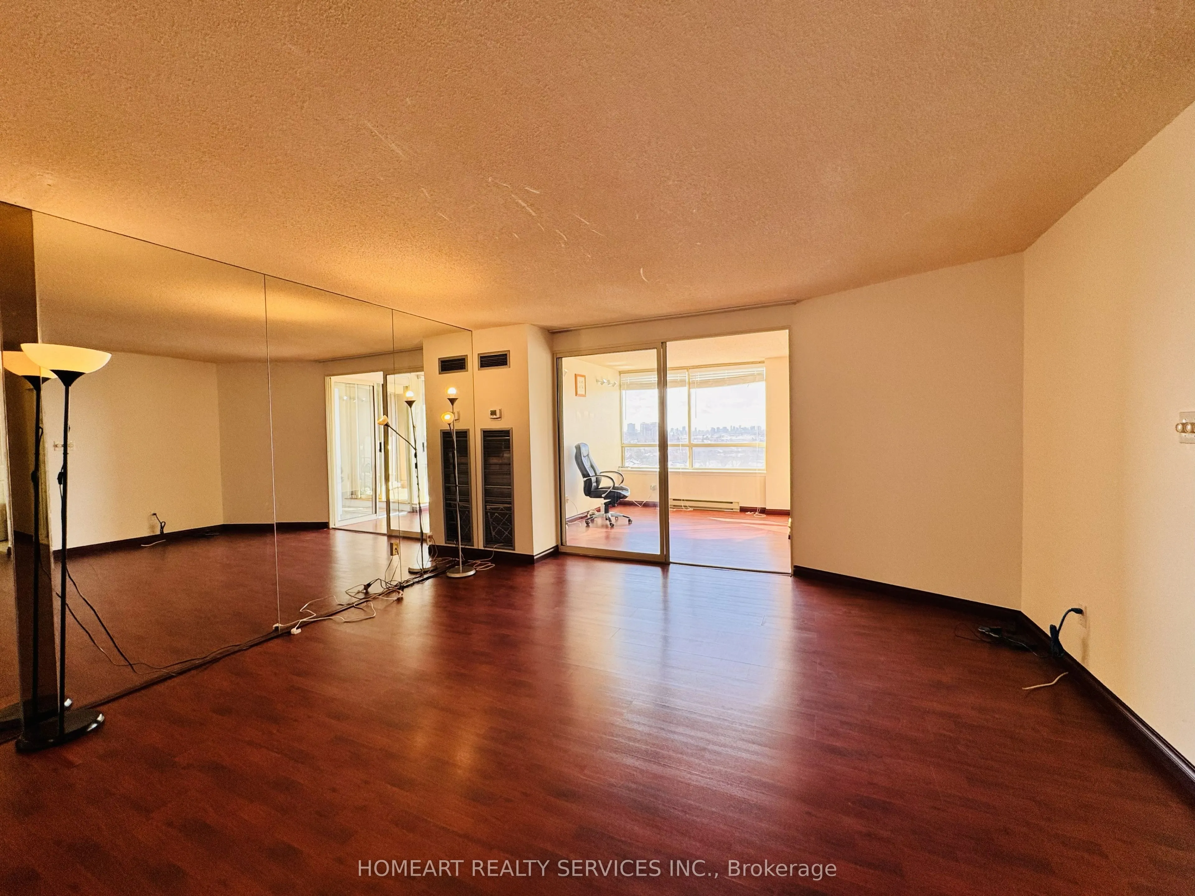 175 Bamburgh Circle #1018