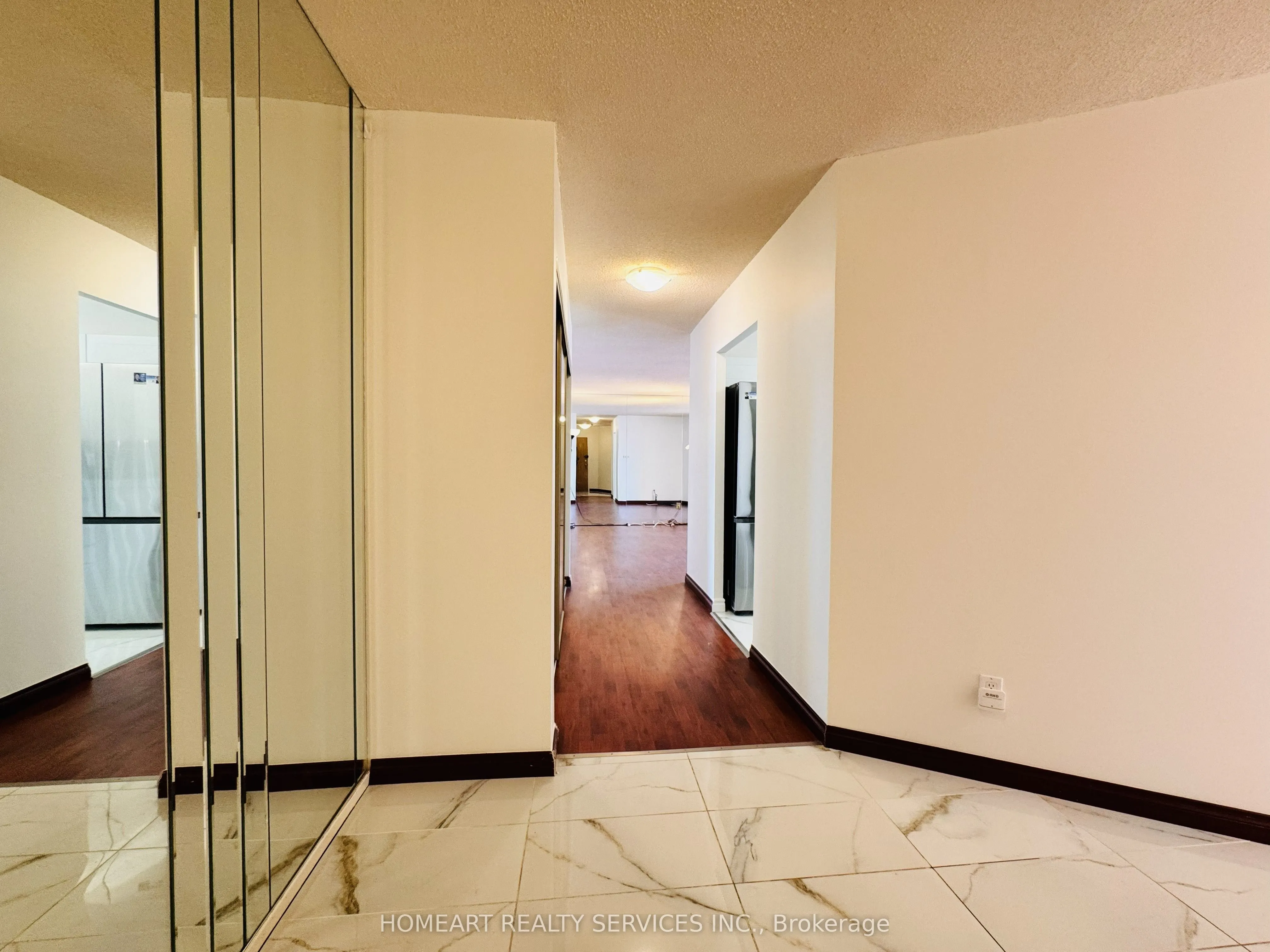 175 Bamburgh Circle #1018
