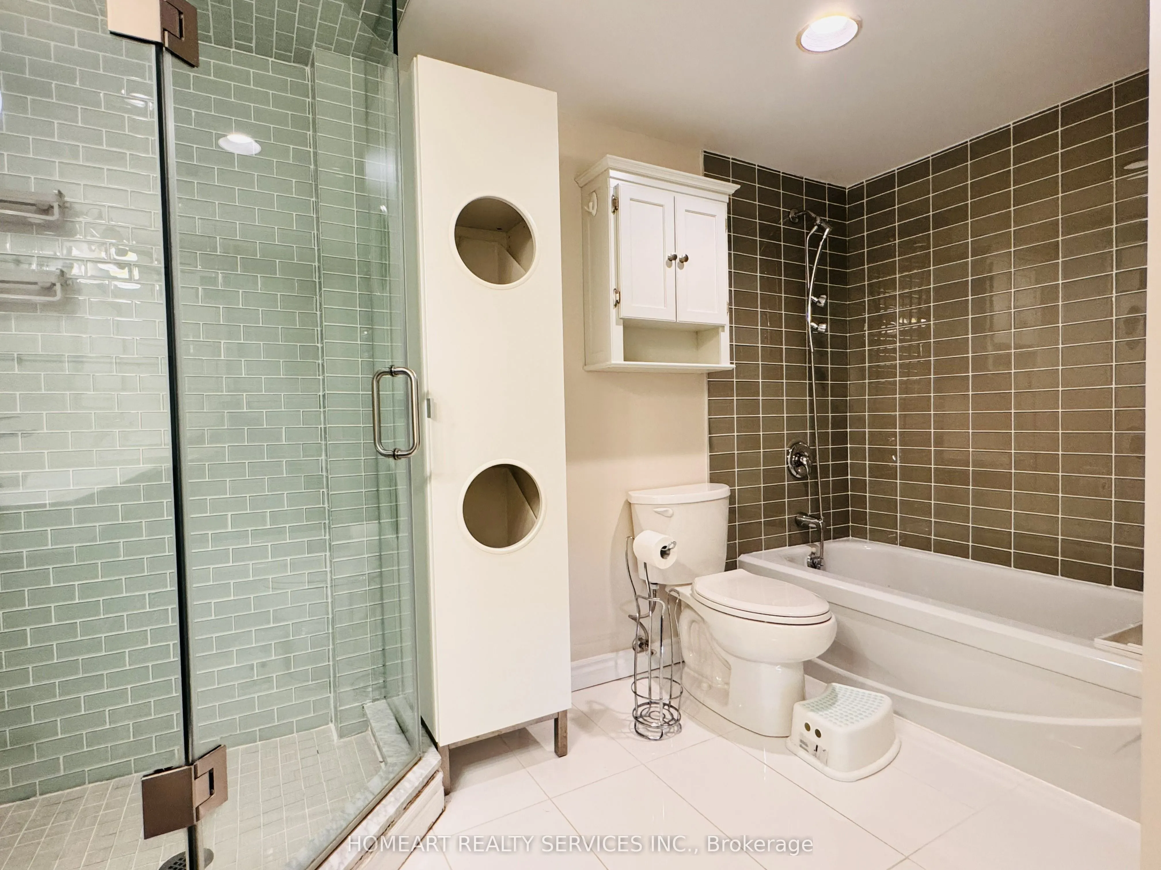 175 Bamburgh Circle #1018