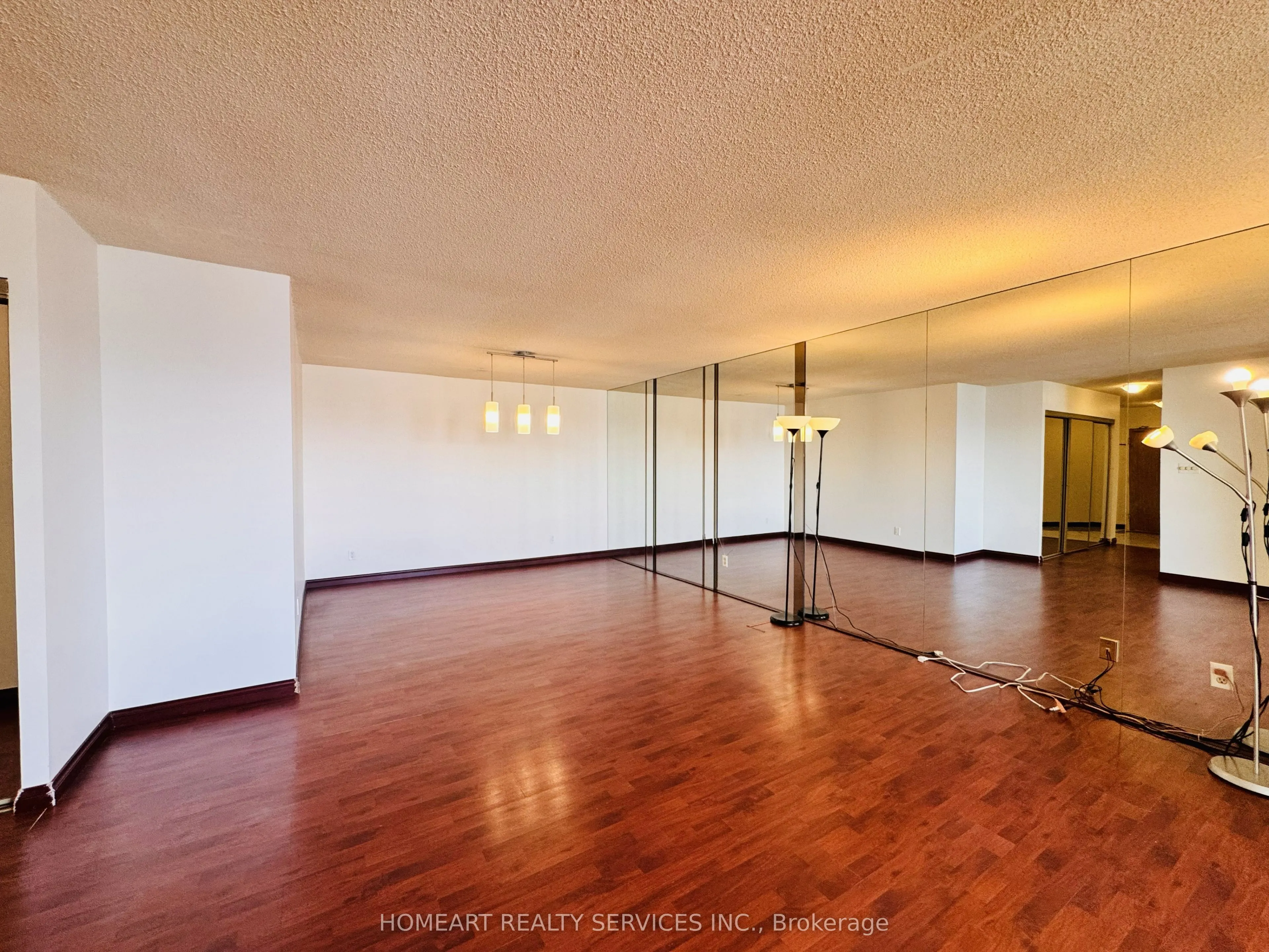 175 Bamburgh Circle #1018