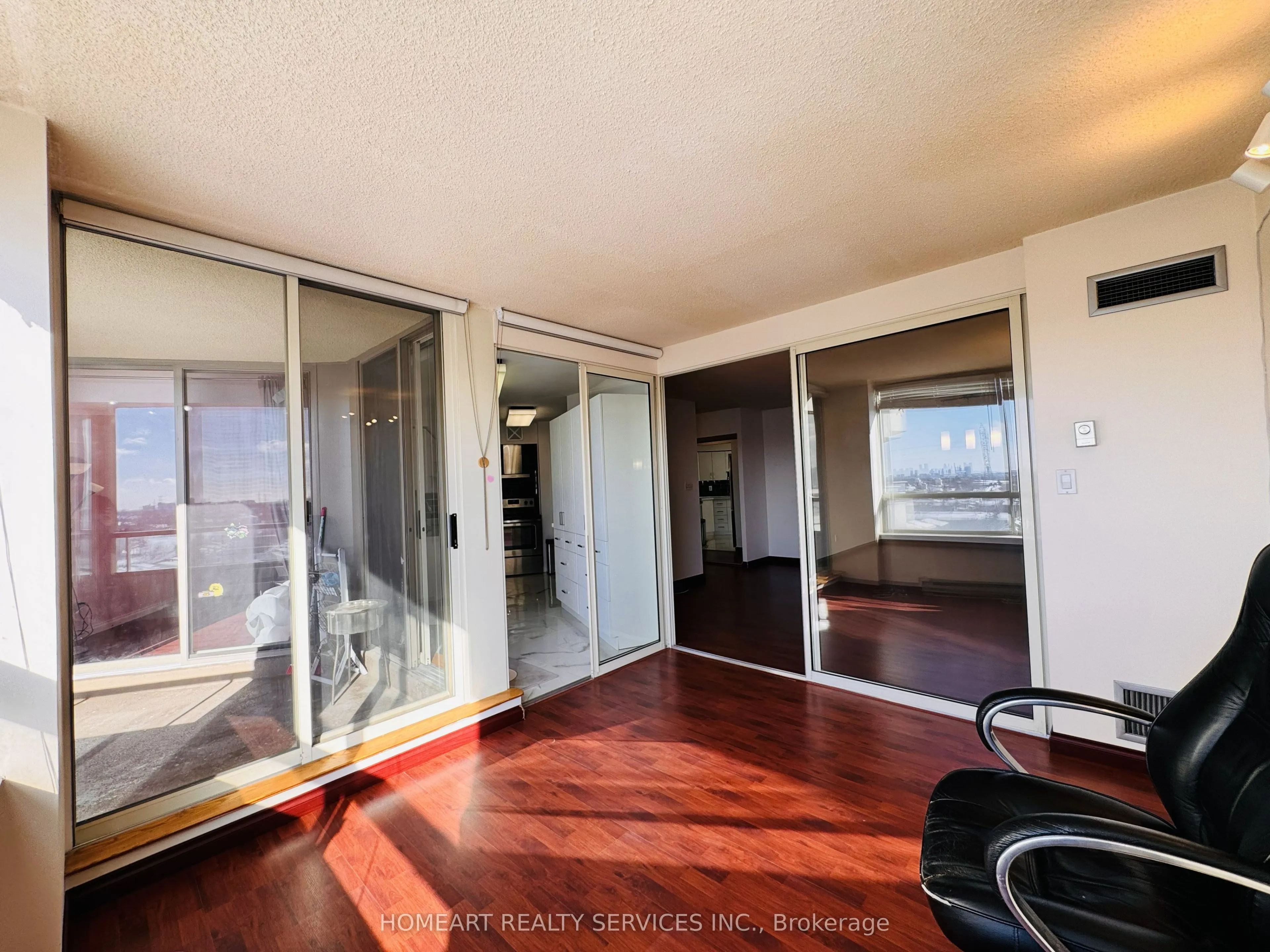 175 Bamburgh Circle #1018
