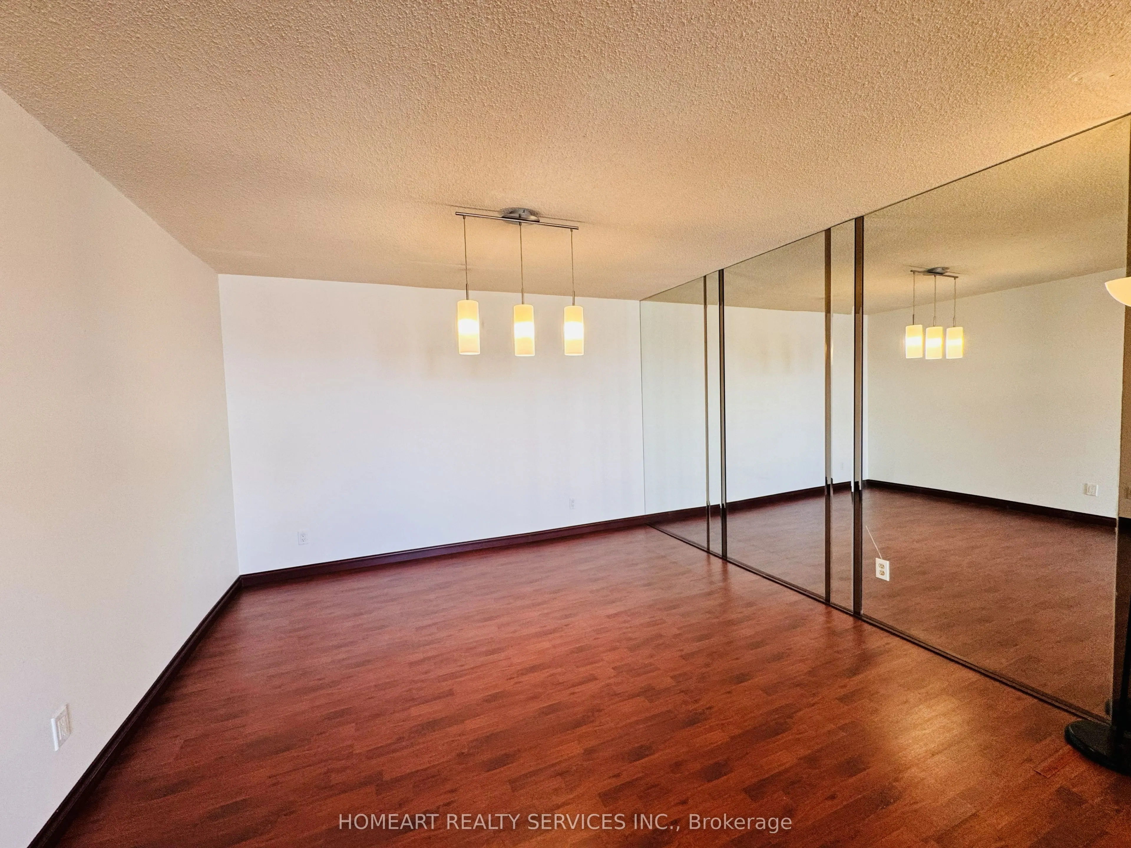 175 Bamburgh Circle #1018