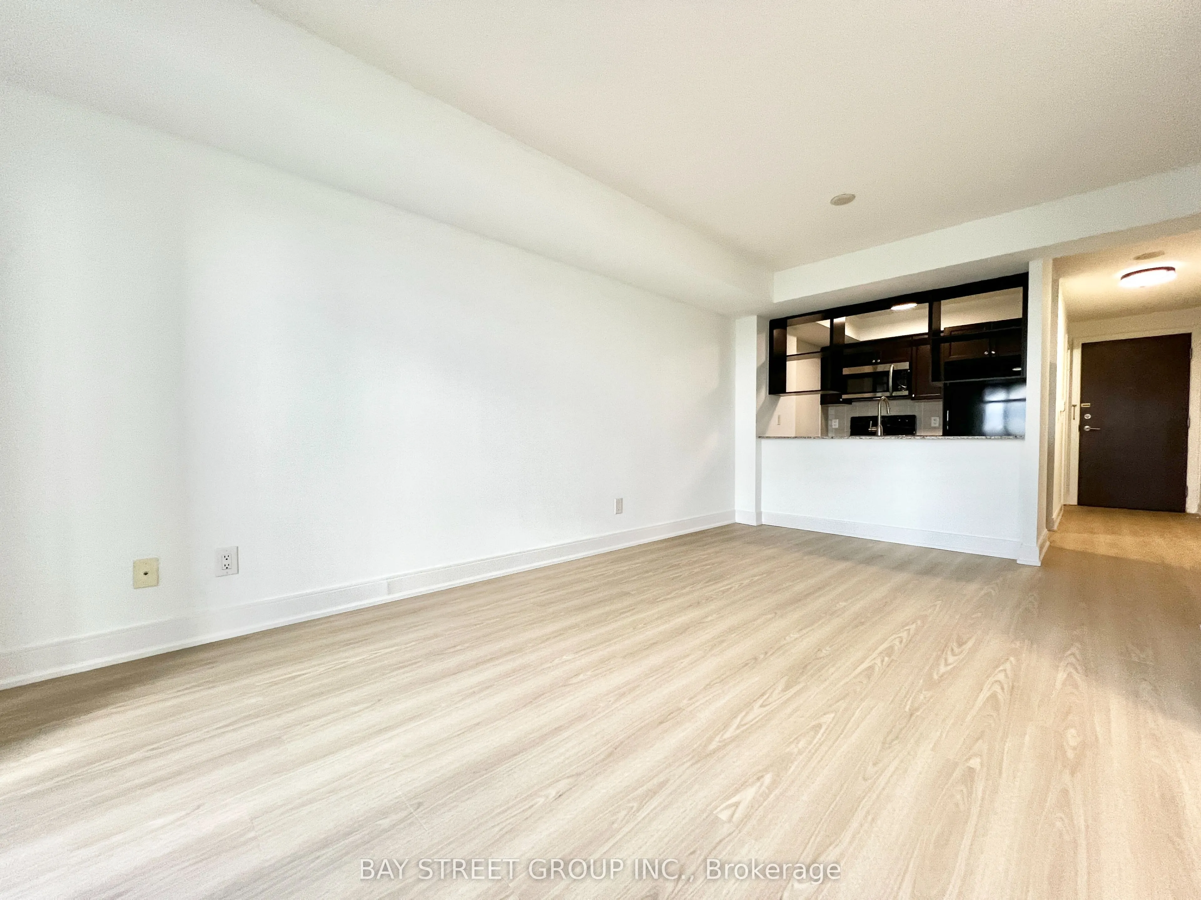 125 Village Green Square #2305