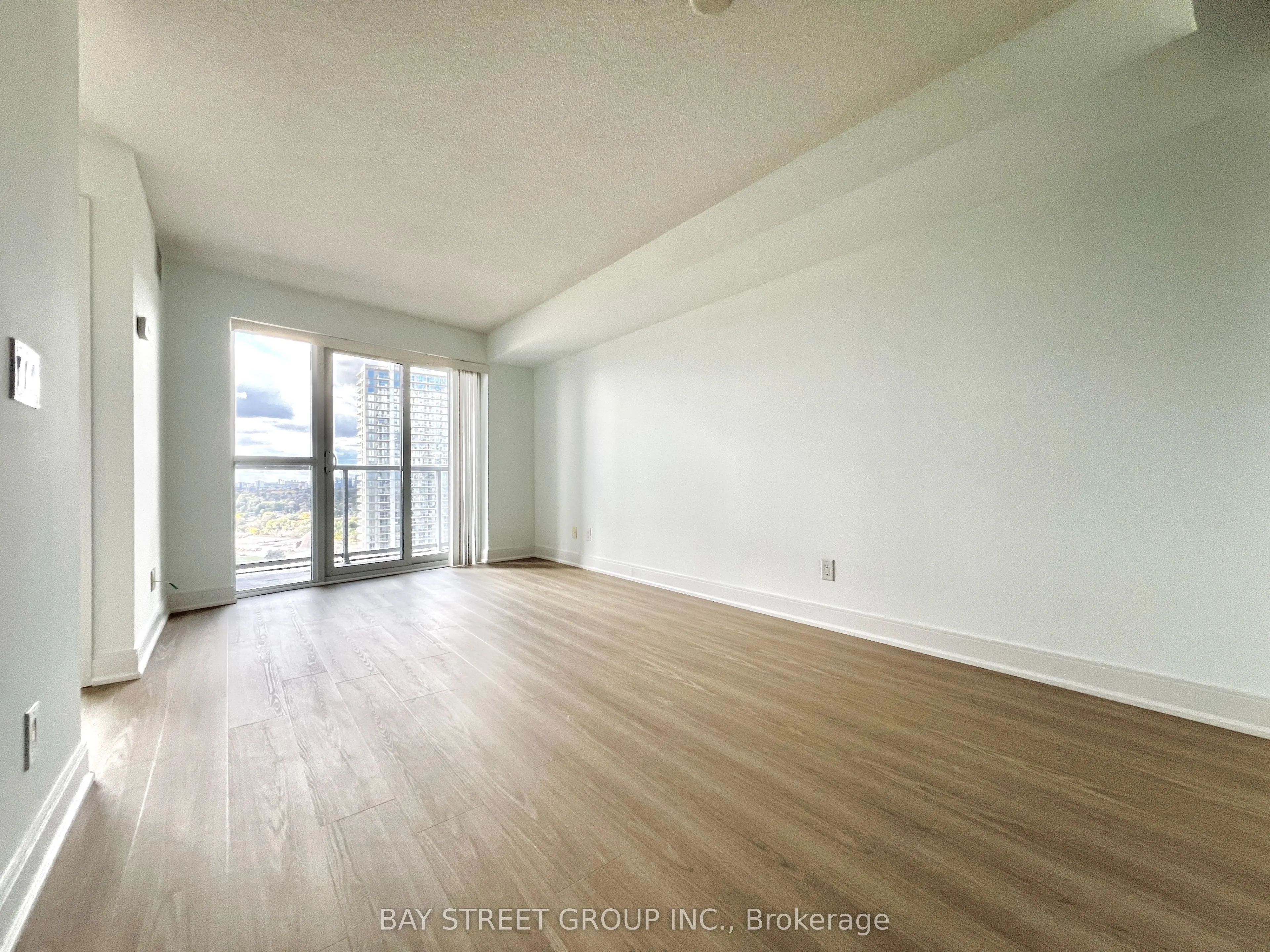 125 Village Green Square #2305