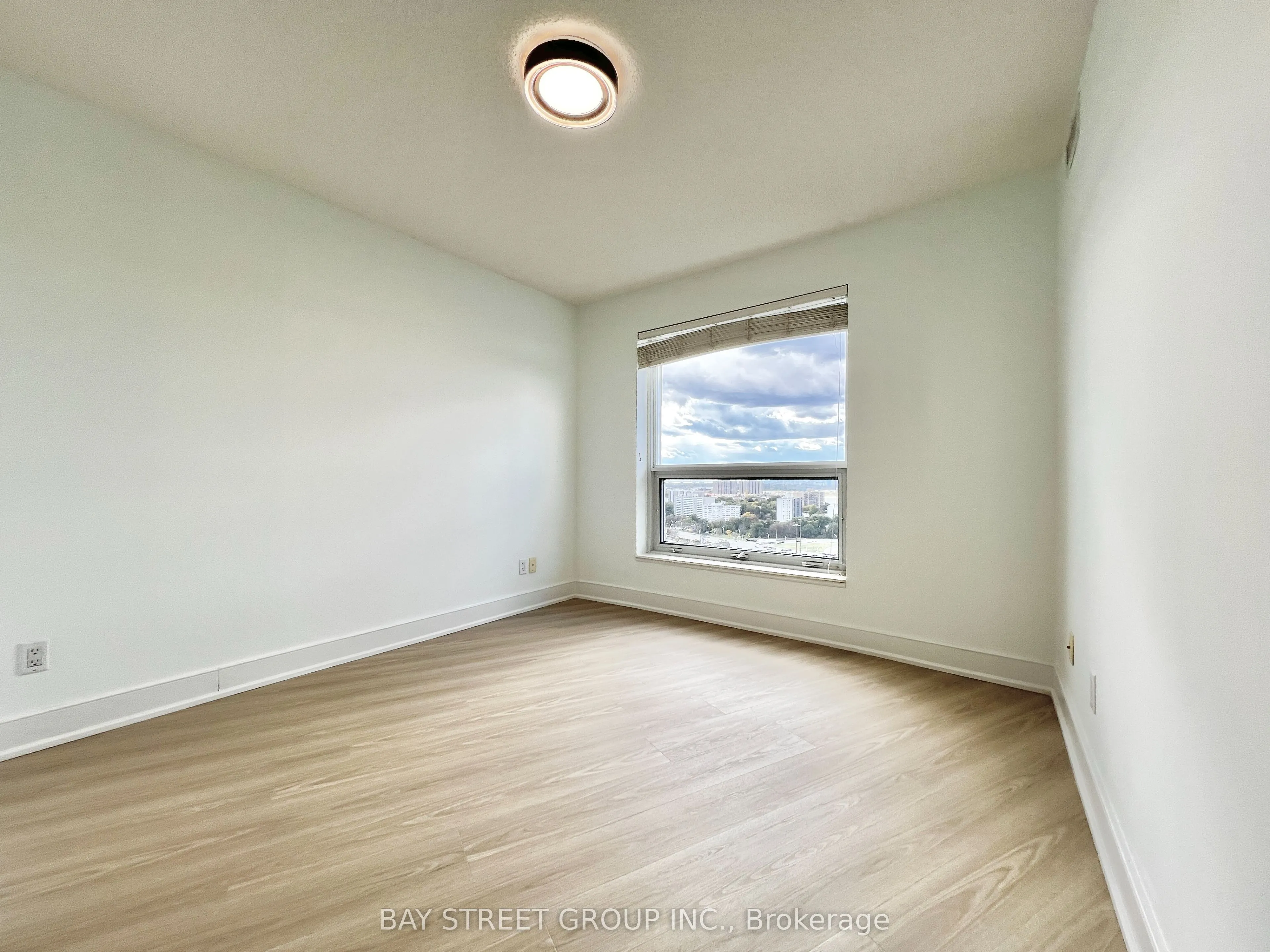 125 Village Green Square #2305