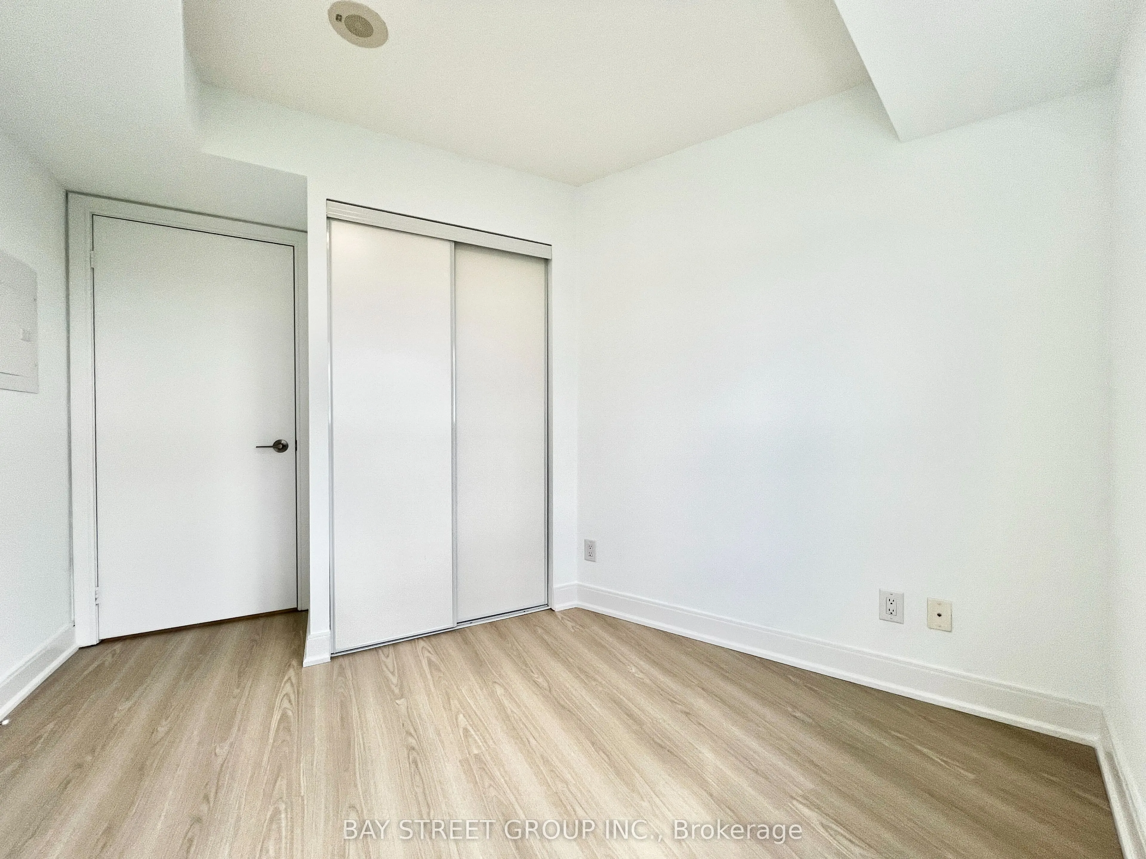 125 Village Green Square #2305