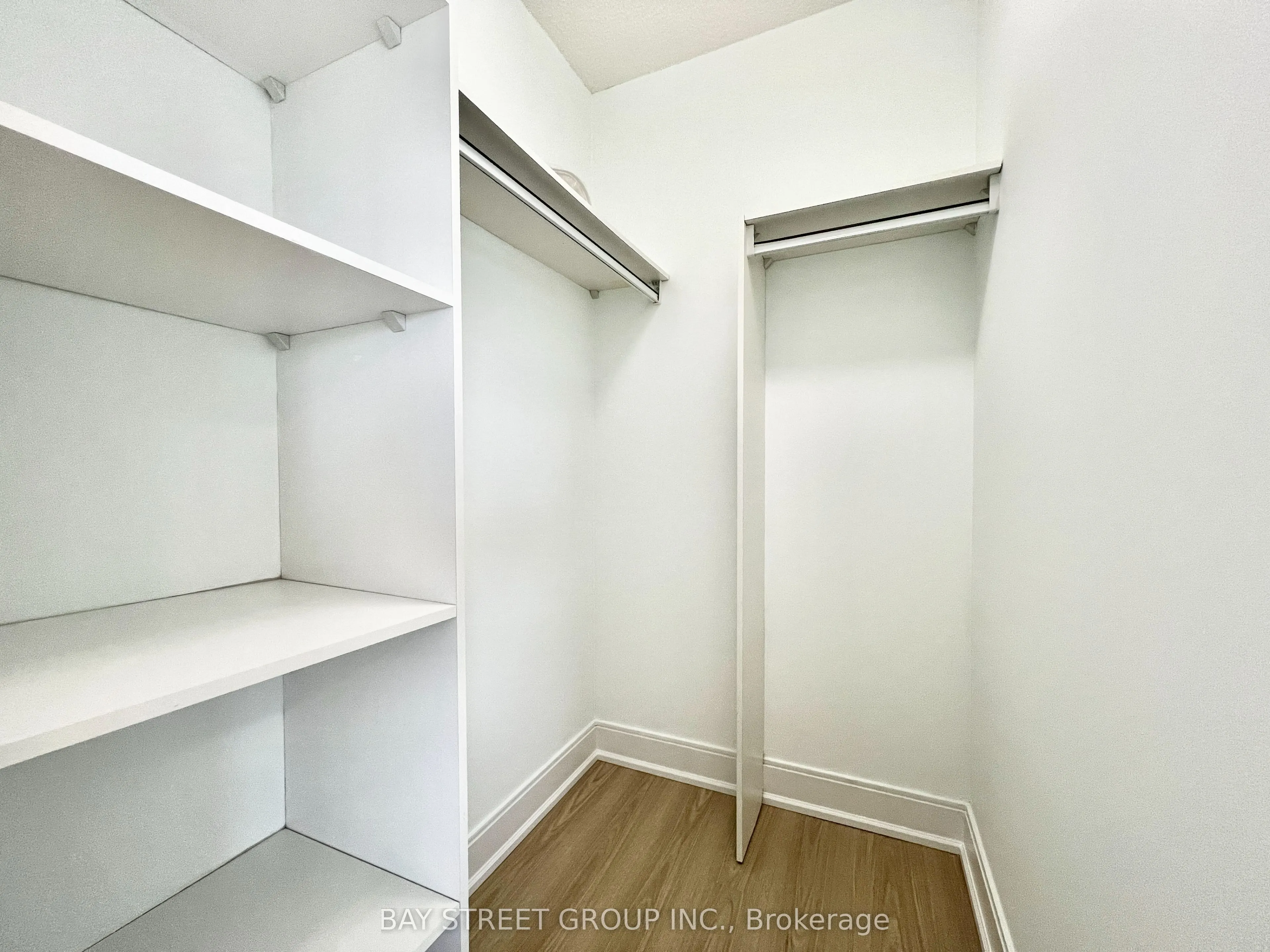 125 Village Green Square #2305