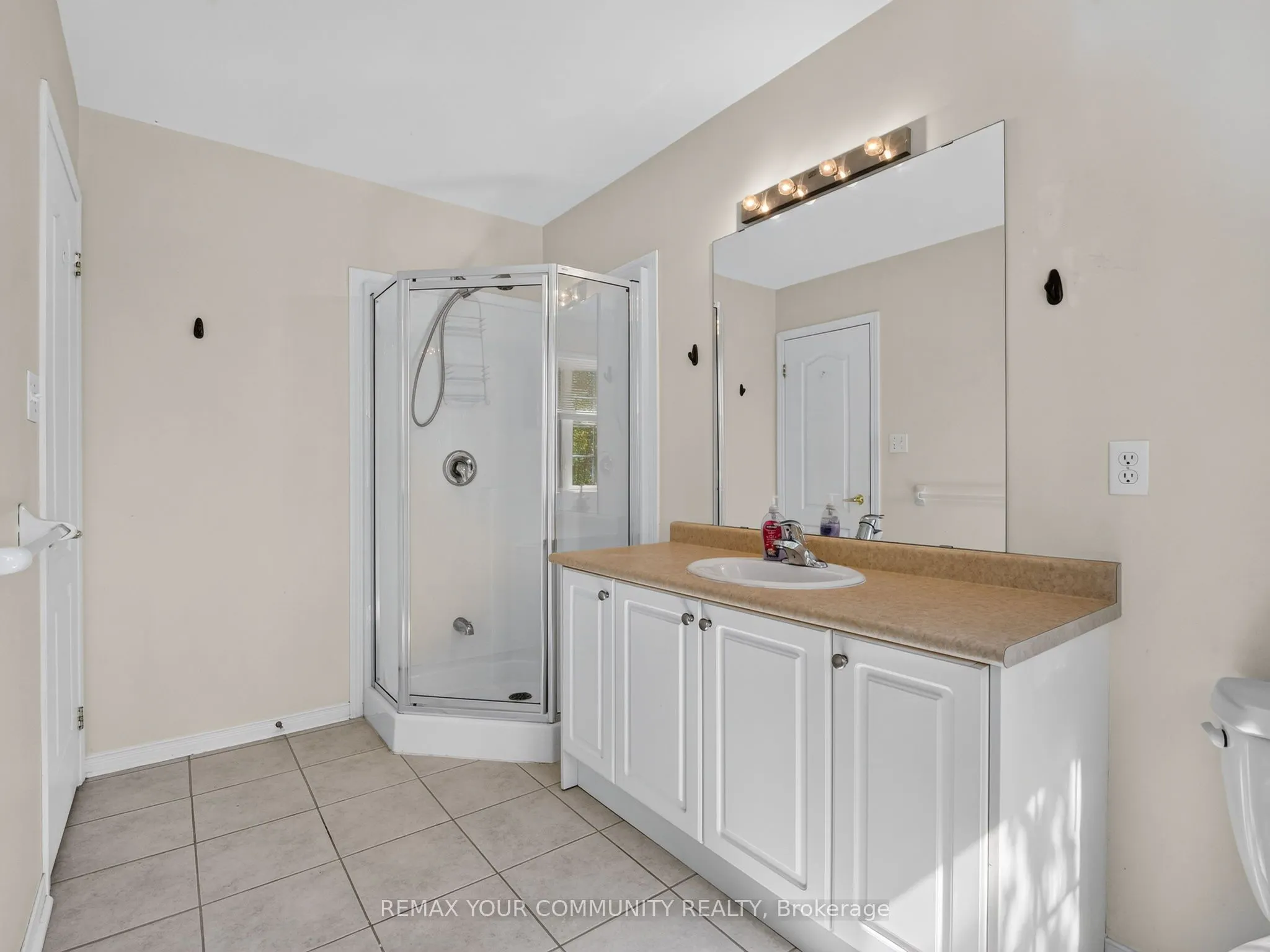 265 Sprucewood Crescent