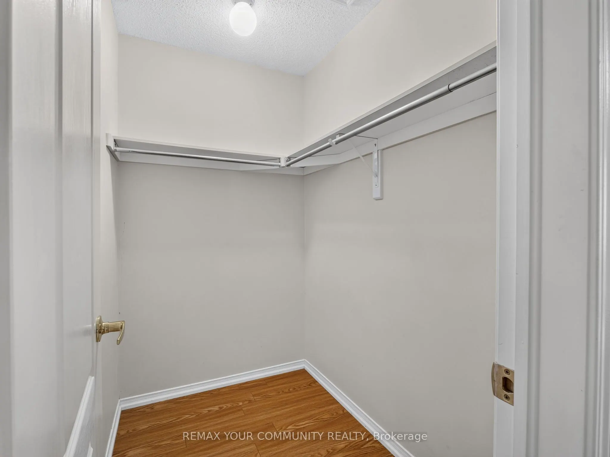 265 Sprucewood Crescent