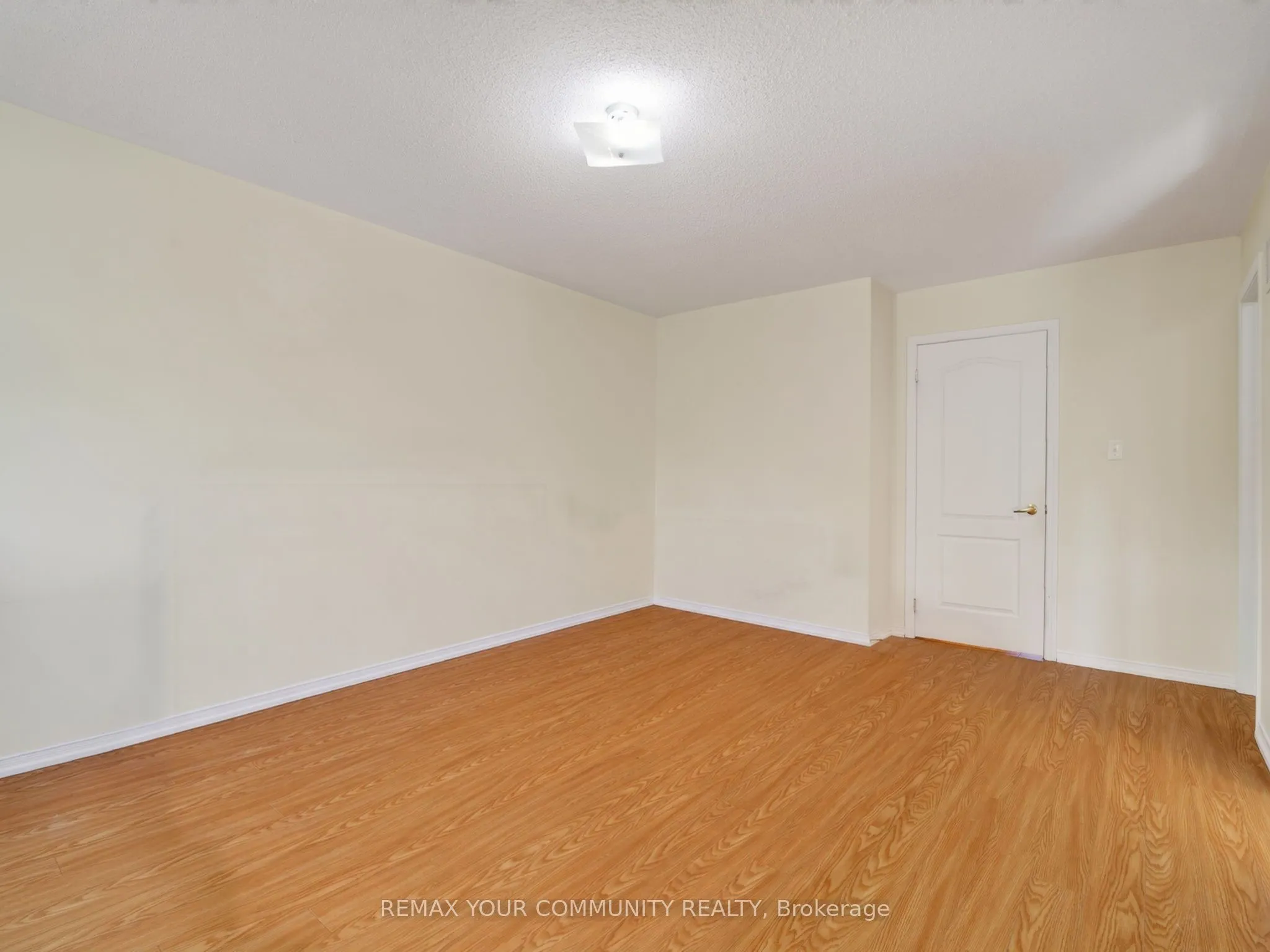 265 Sprucewood Crescent