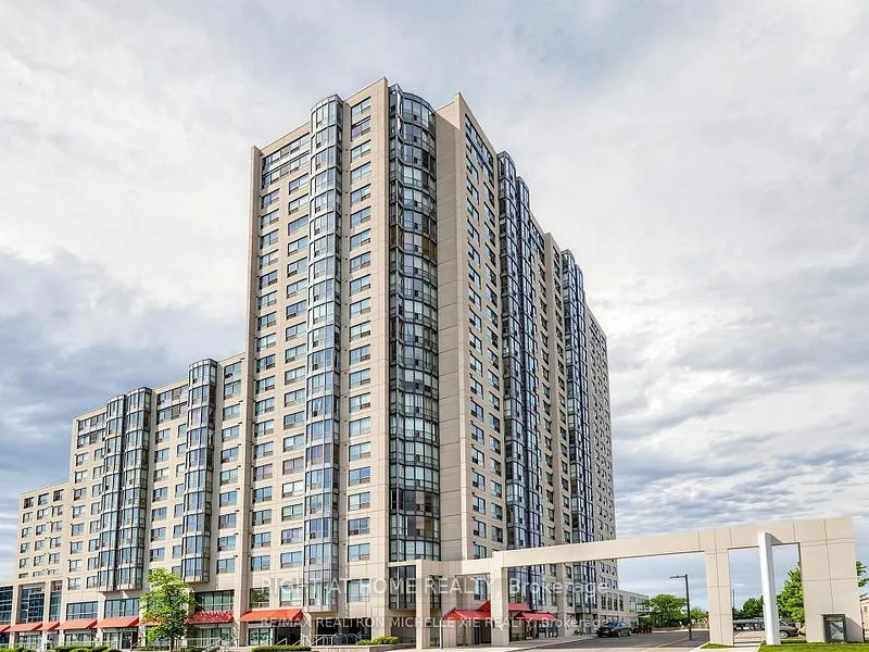 1470 Midland Avenue #04