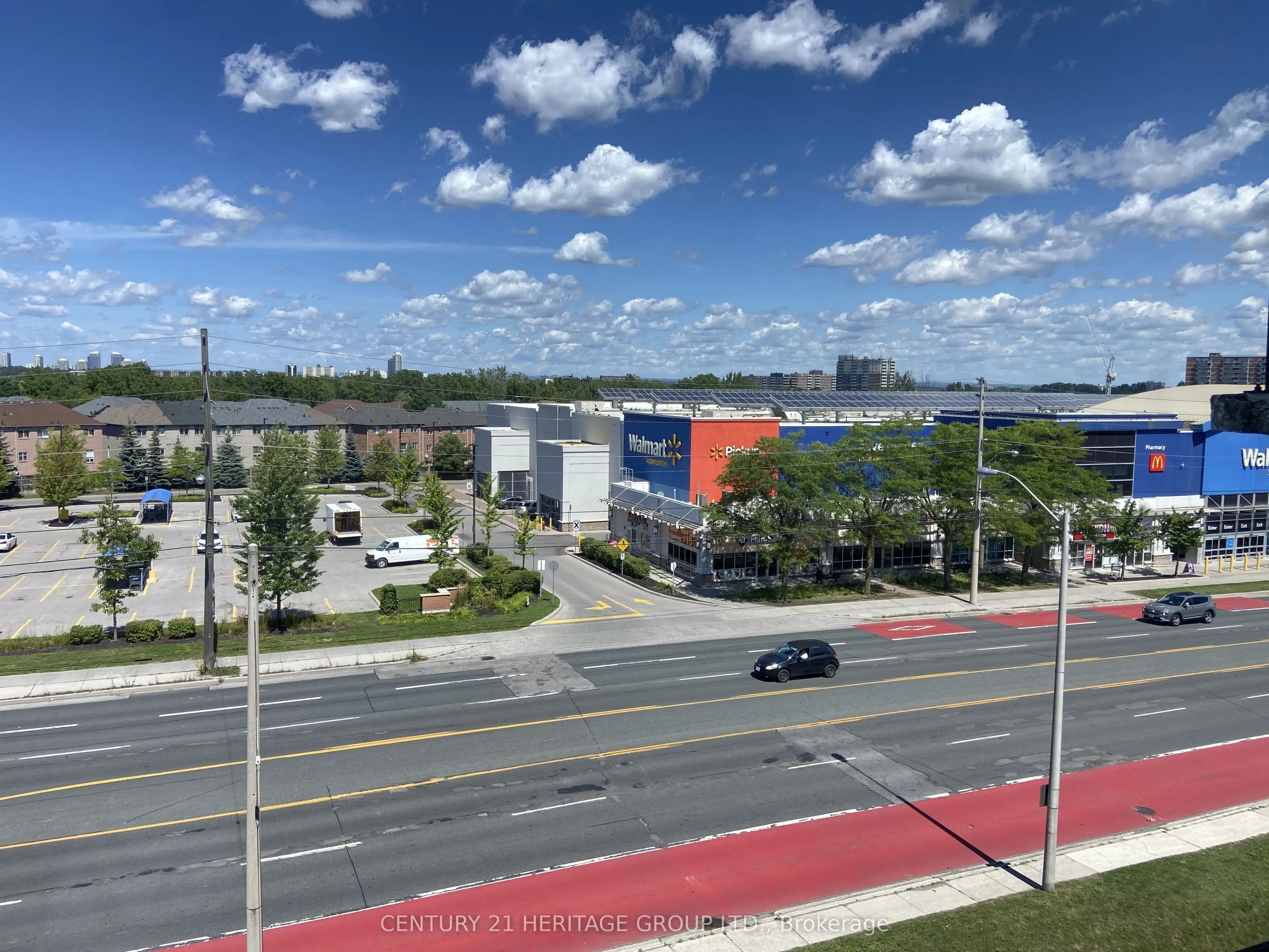 3101 Eglinton Avenue E #211