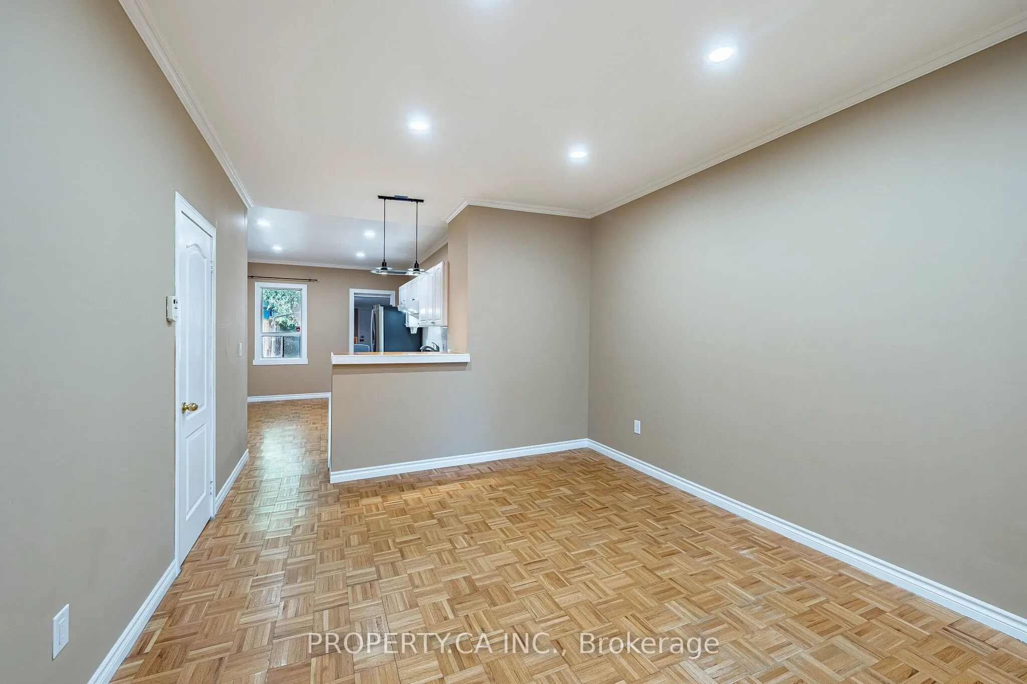 32 Frankdale Avenue