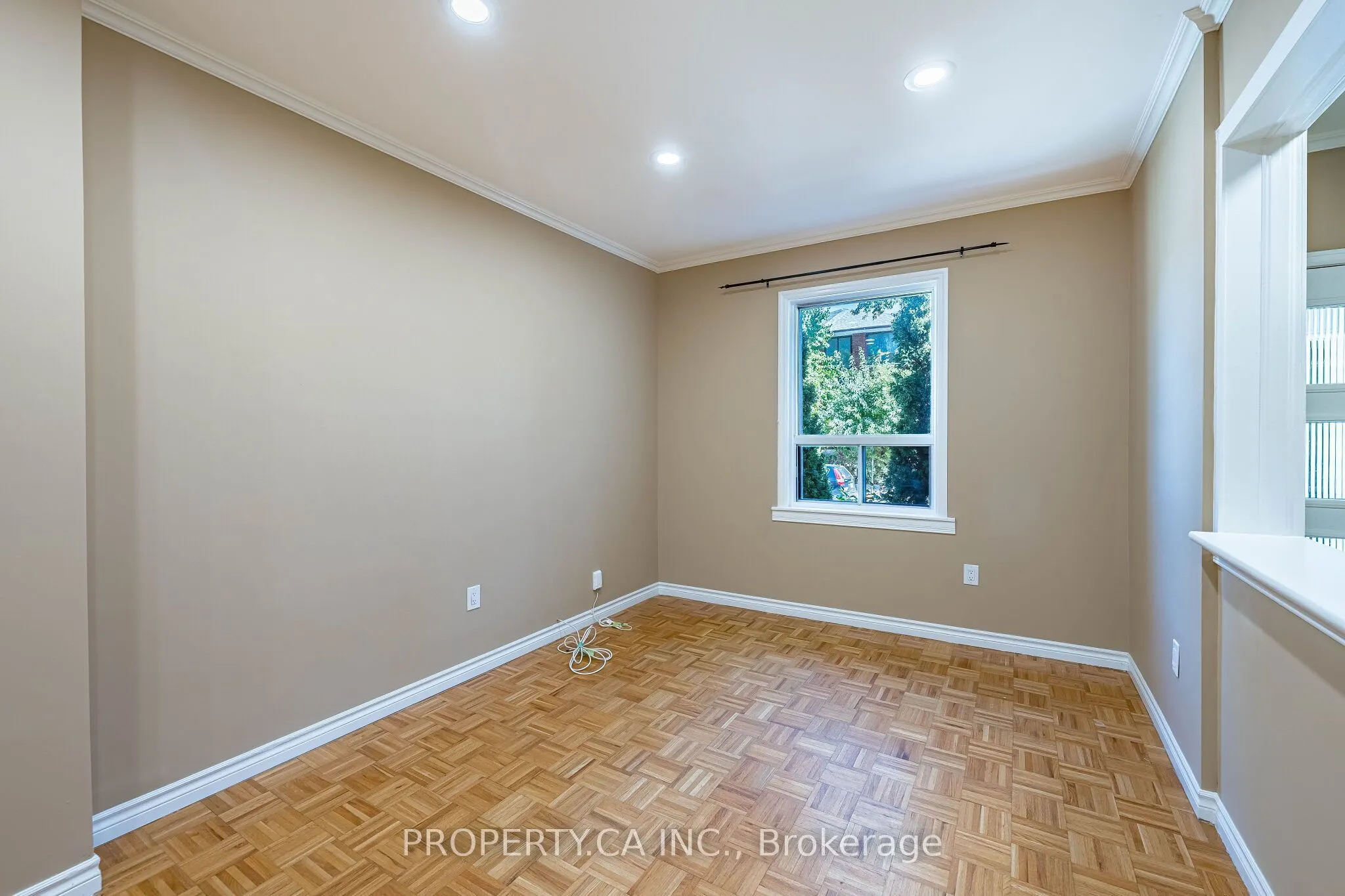 32 Frankdale Avenue