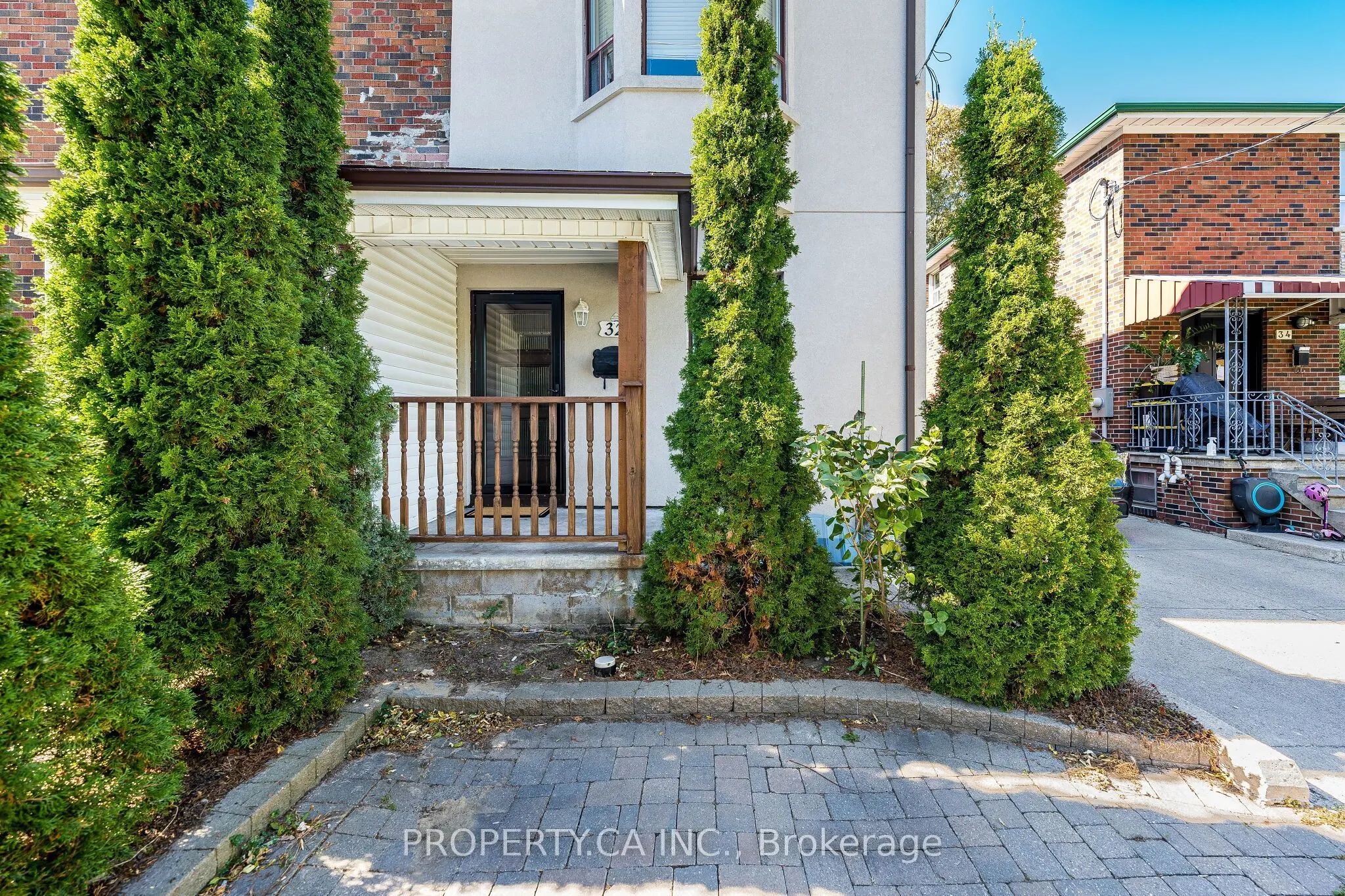 32 Frankdale Avenue