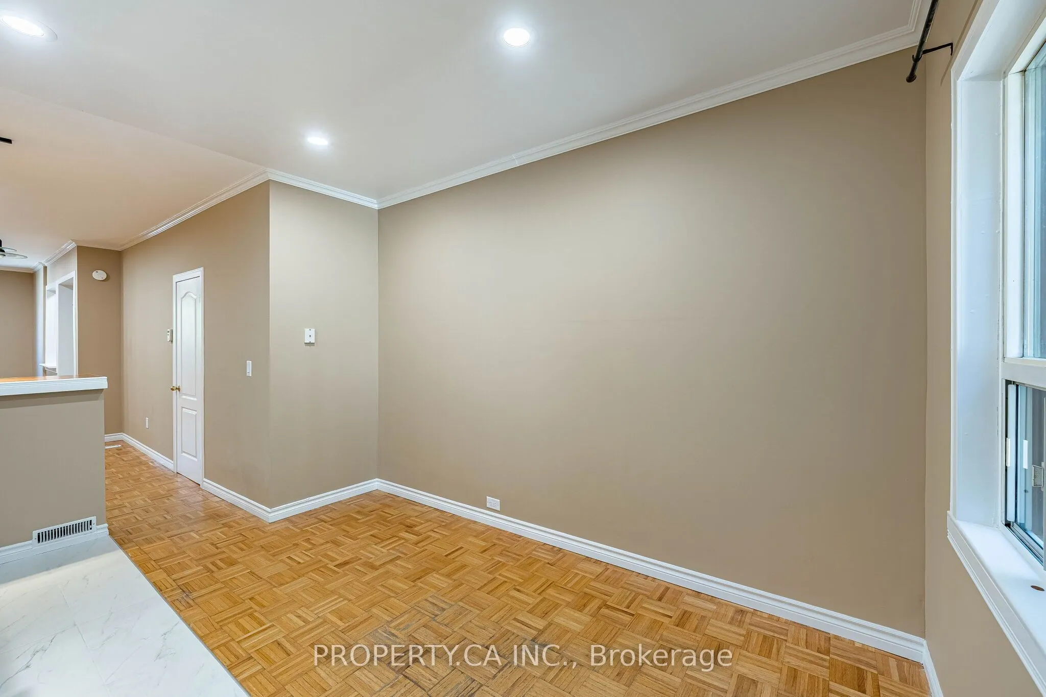32 Frankdale Avenue