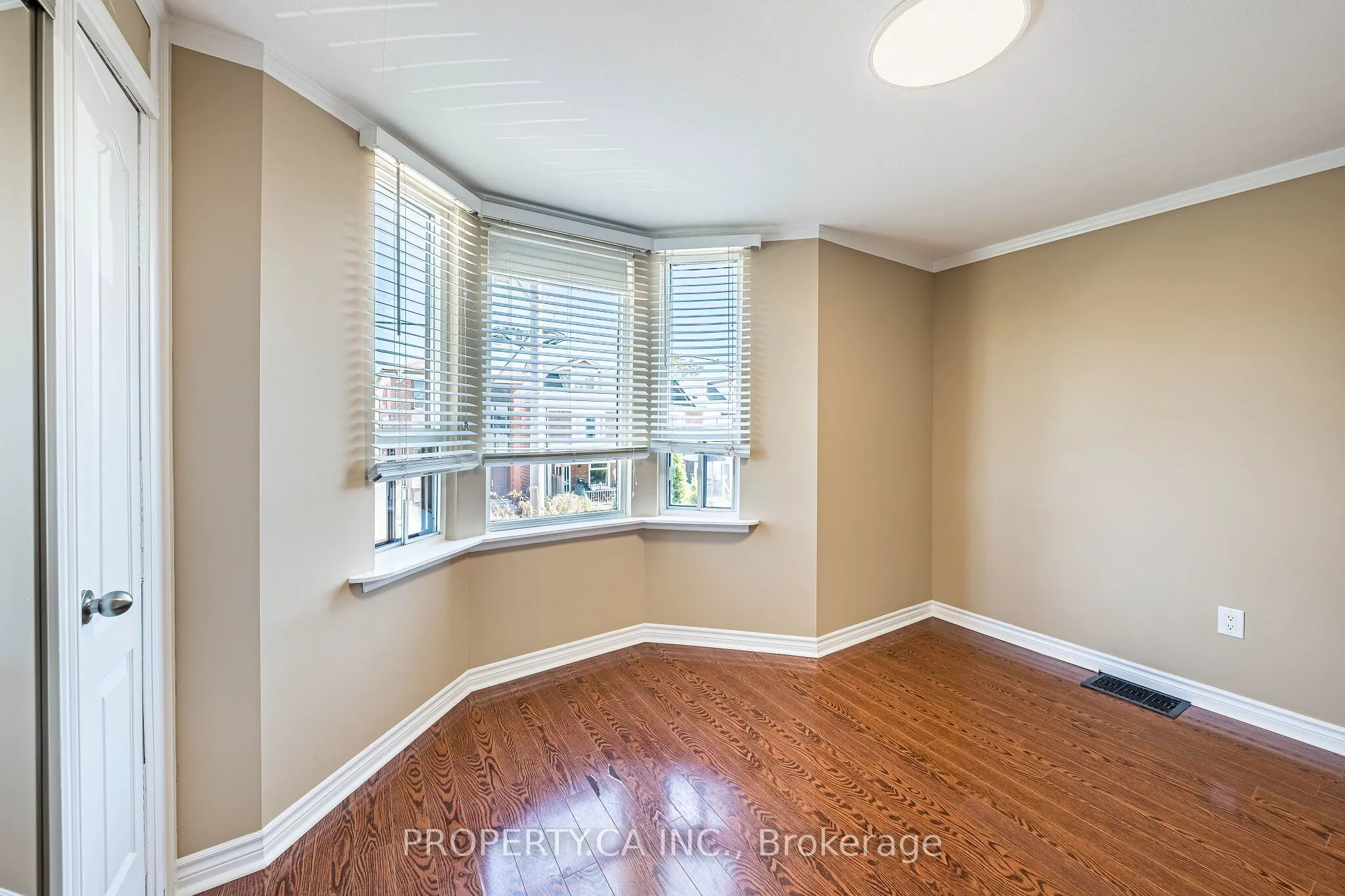 32 Frankdale Avenue