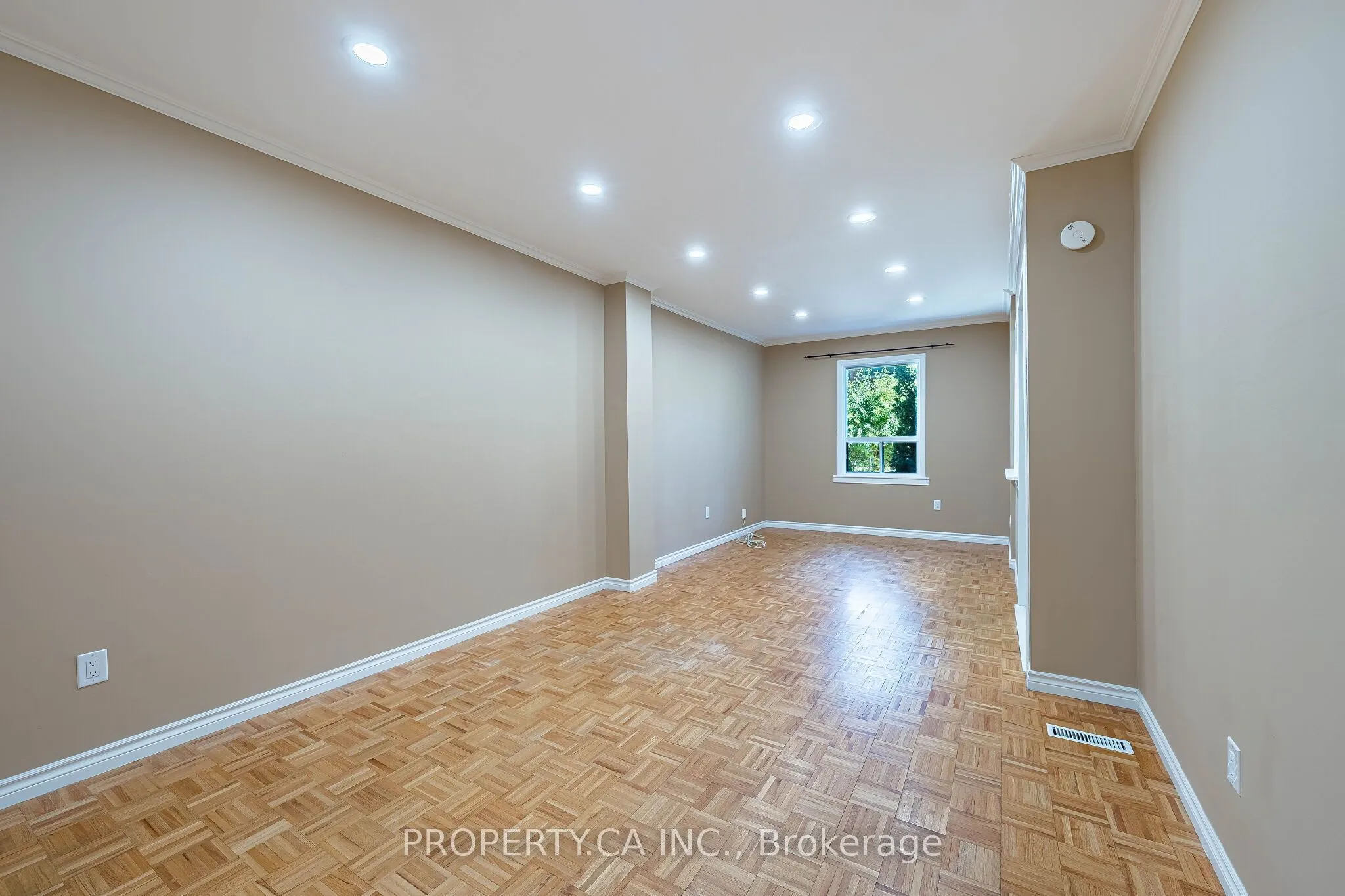 32 Frankdale Avenue