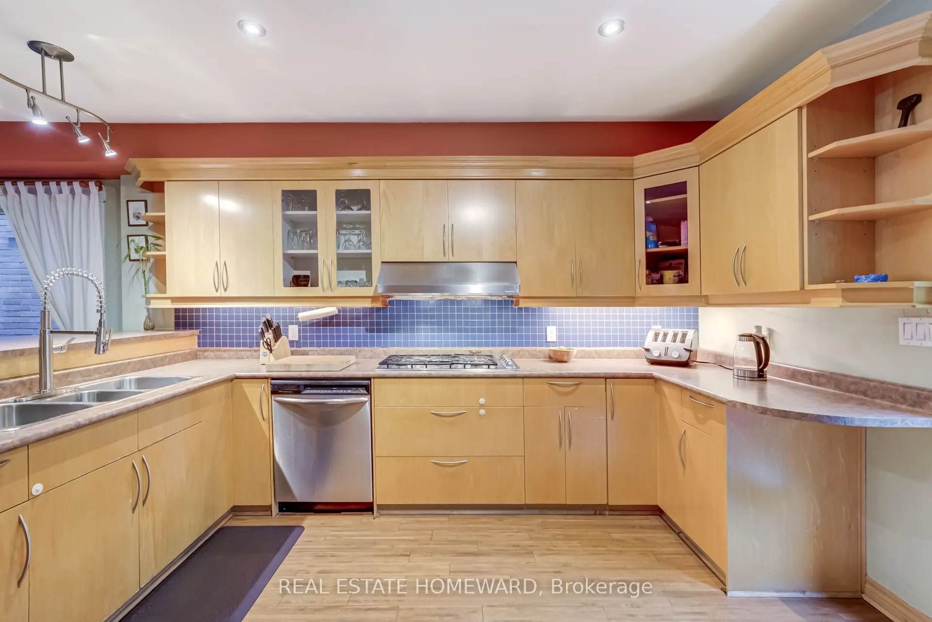 145 Kingston Road