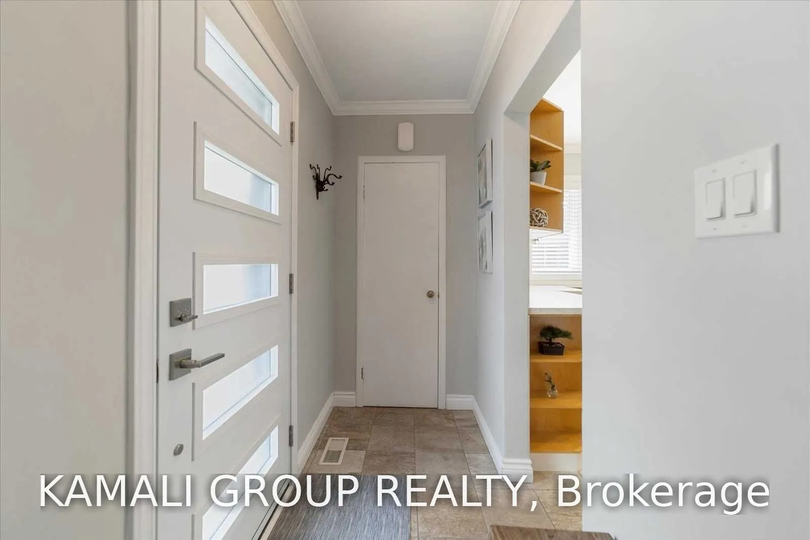 714 Gilbert Street W #MAIN