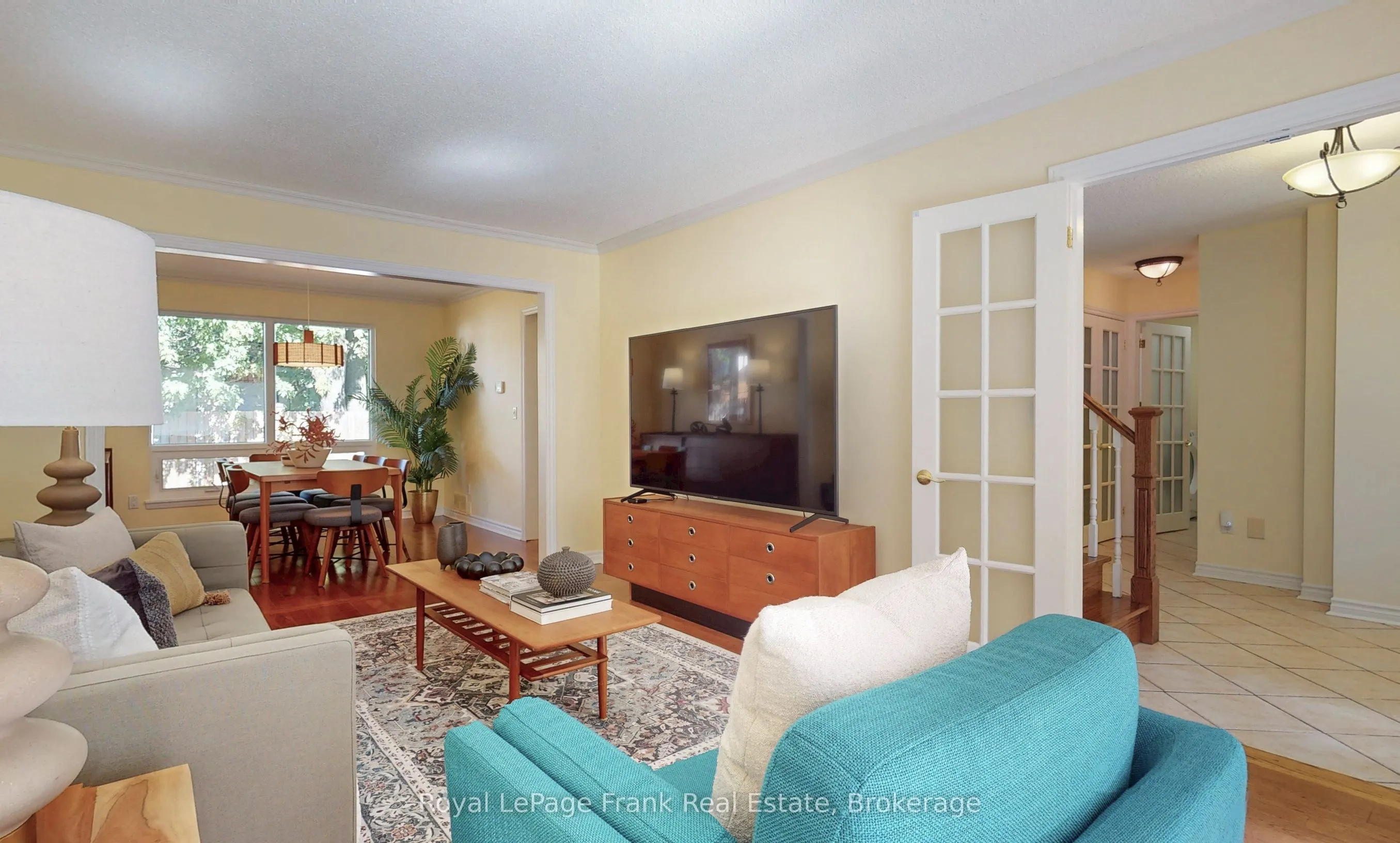 204 St John Street E