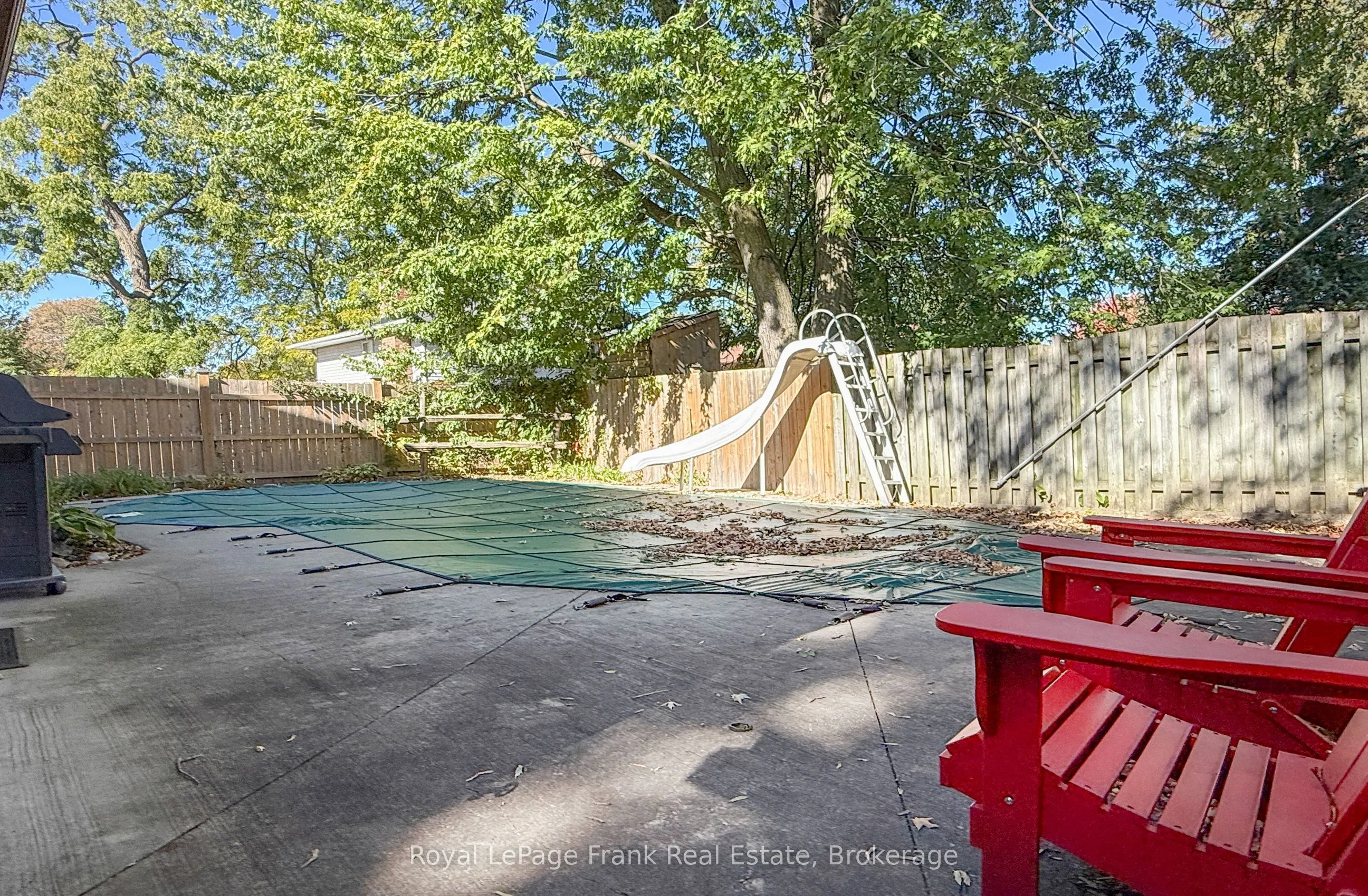 204 St John Street E