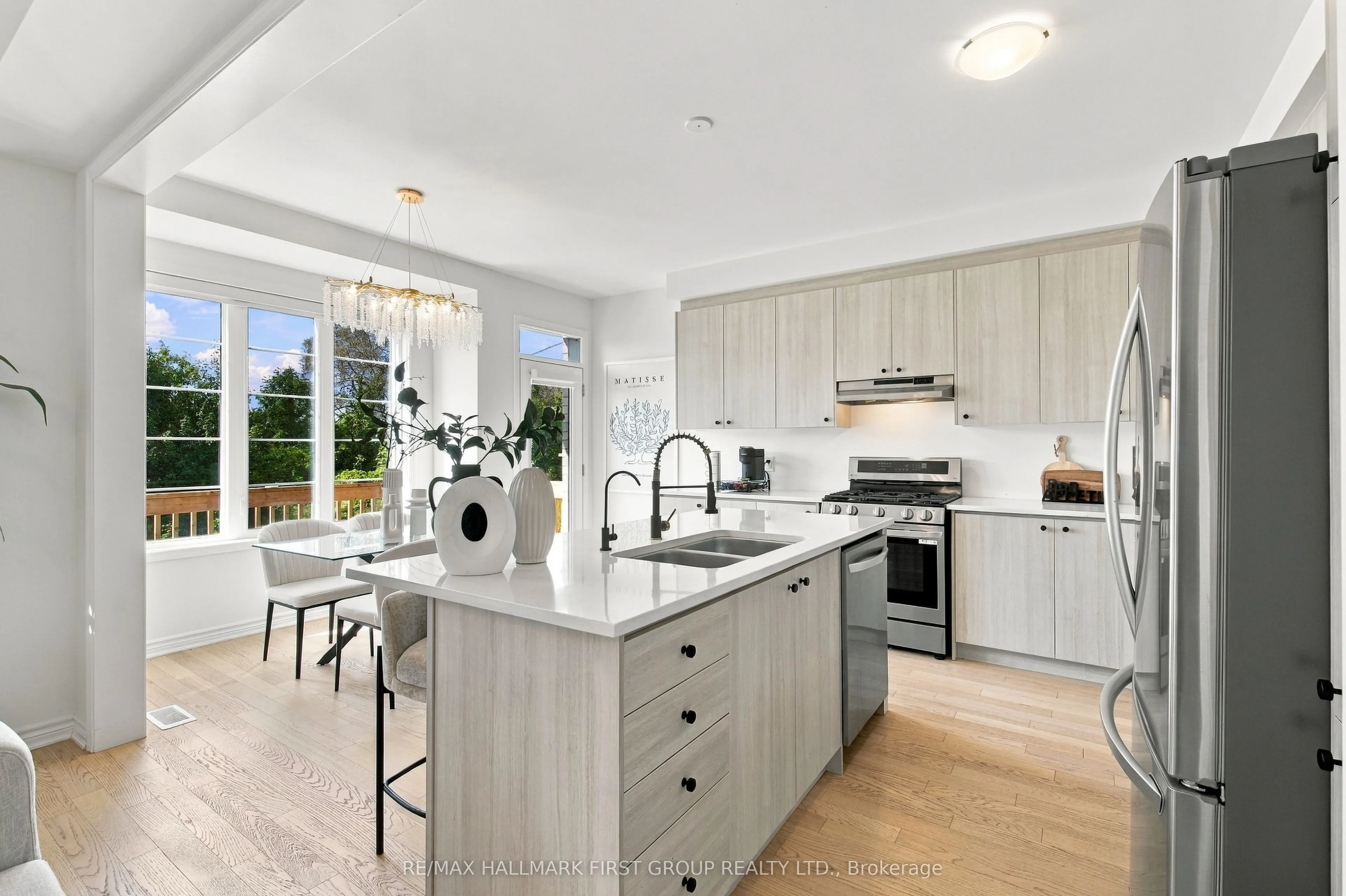 3302 Marchington Square