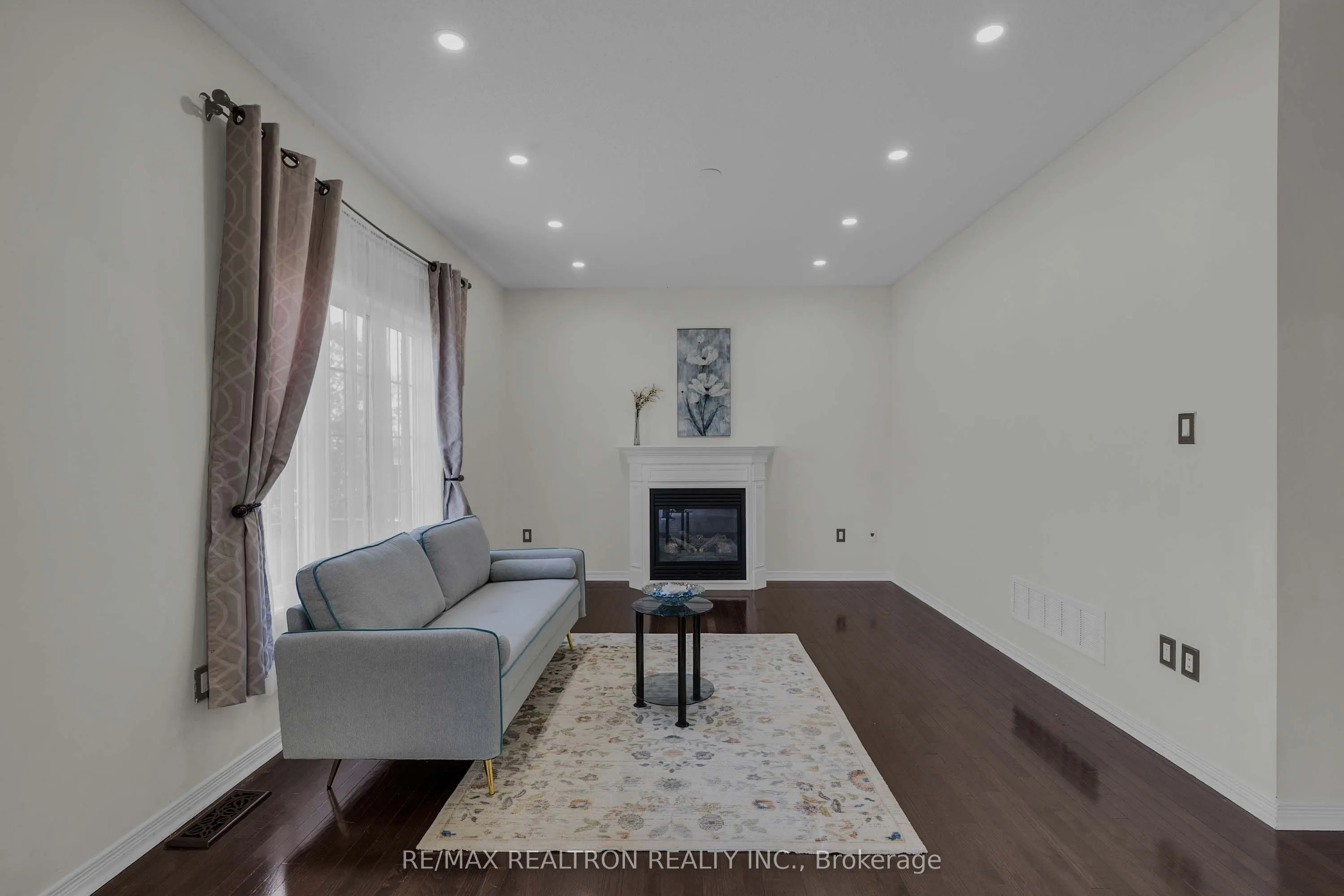 51 Swindells Street
