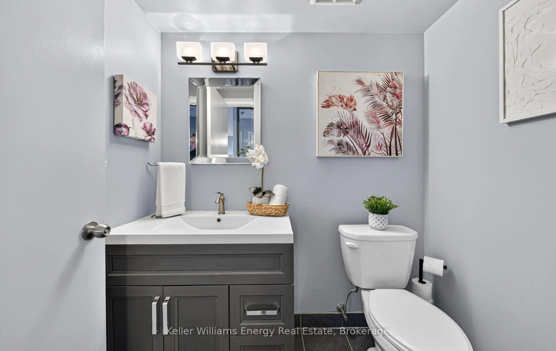 360 Watson Street W #308