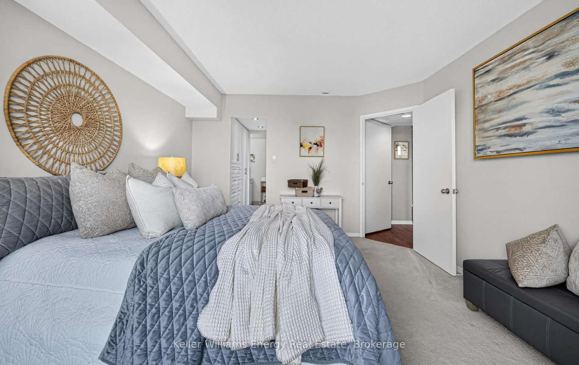 360 Watson Street W #308