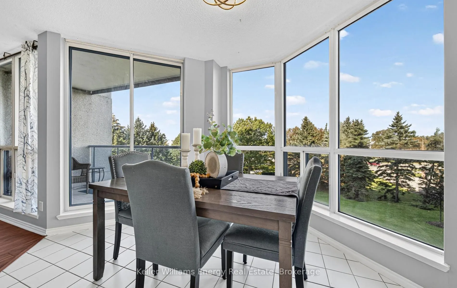 360 Watson Street W #308