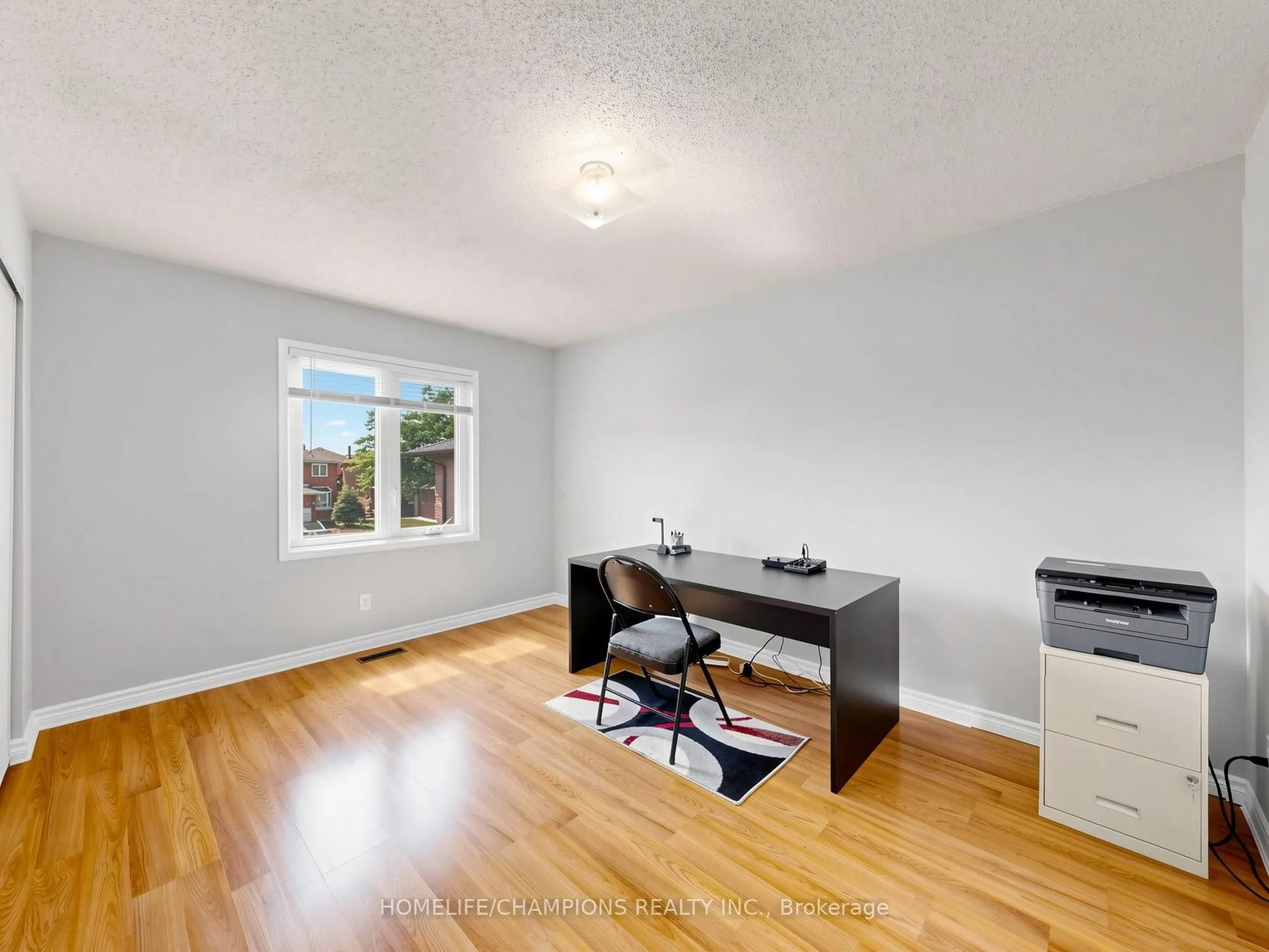 1622 Sandhurst Crescent