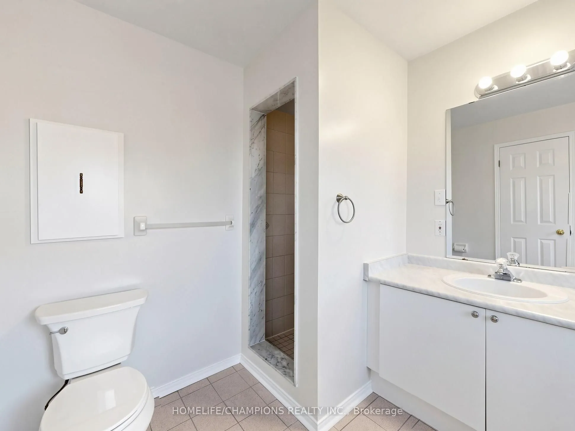 1622 Sandhurst Crescent