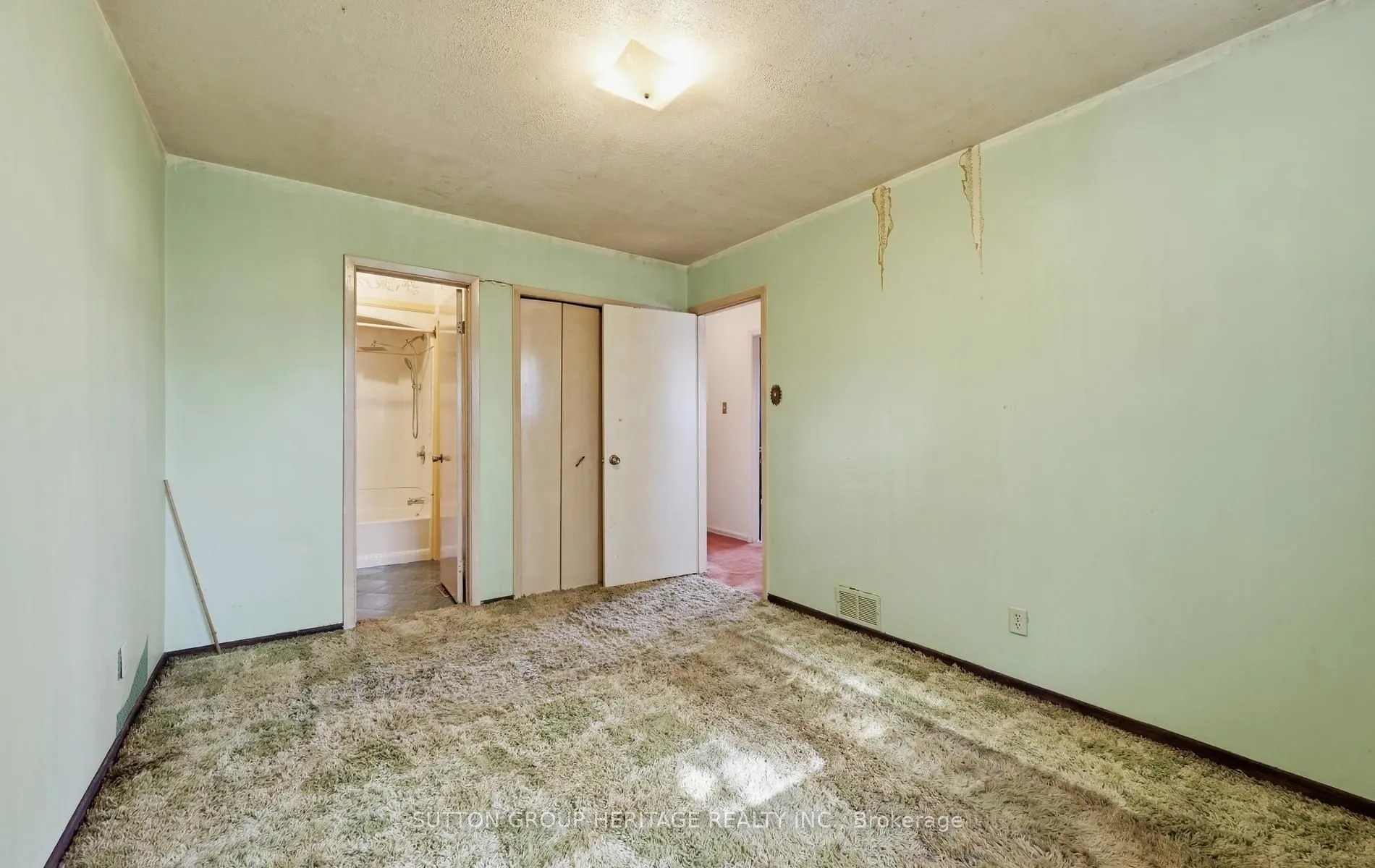 131 Darlingside Drive