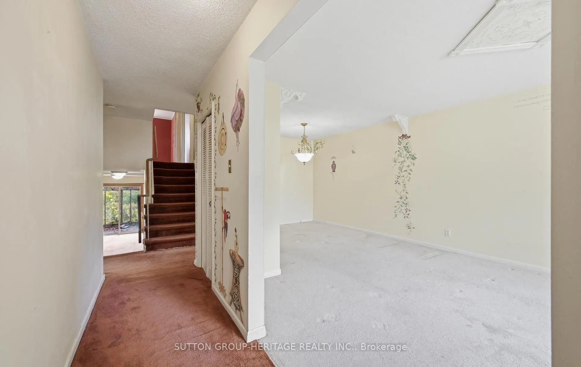 131 Darlingside Drive