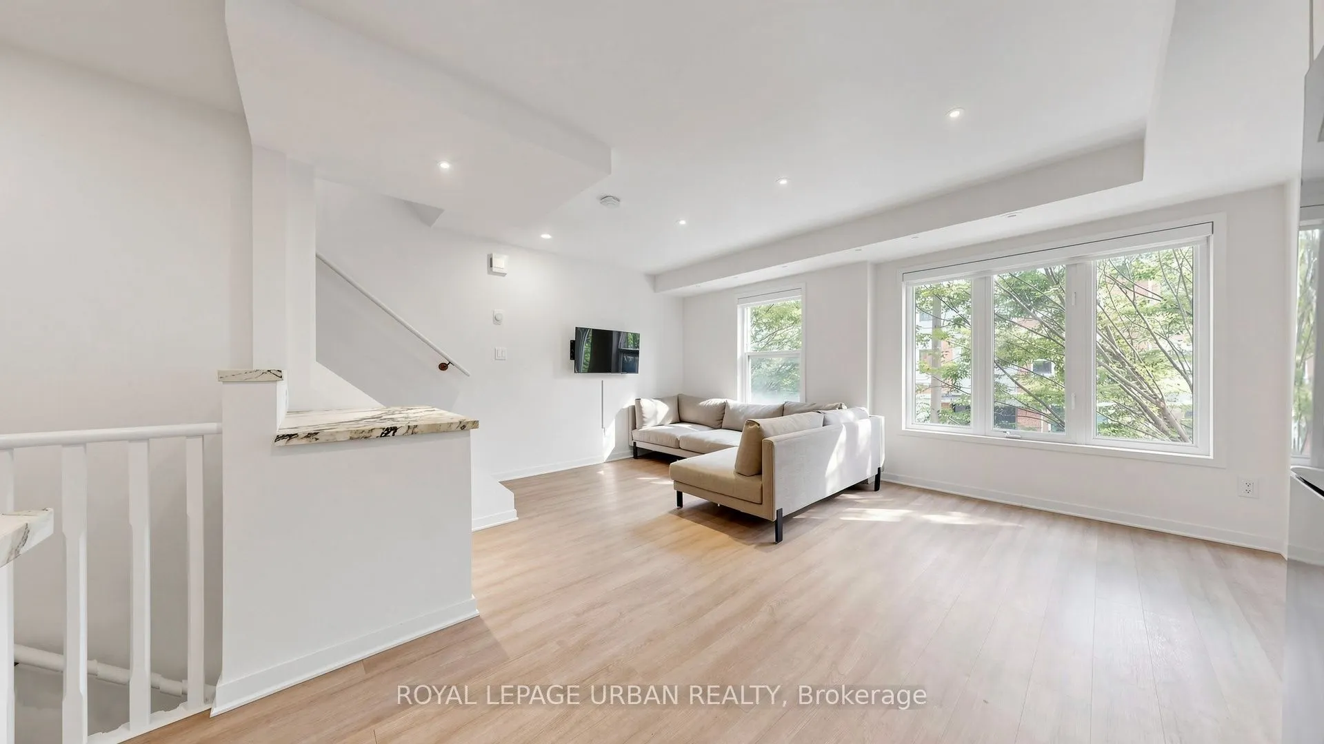 76 Munro Street #2
