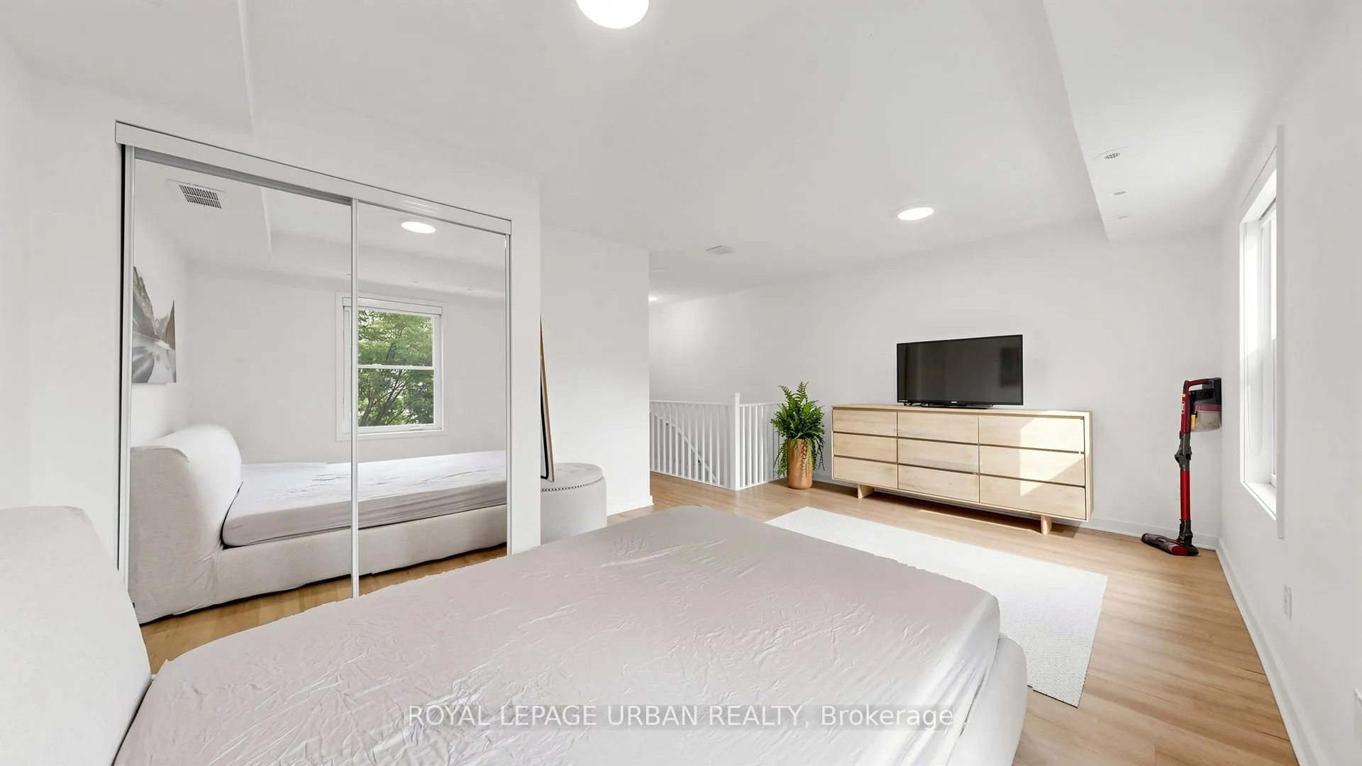 76 Munro Street #2