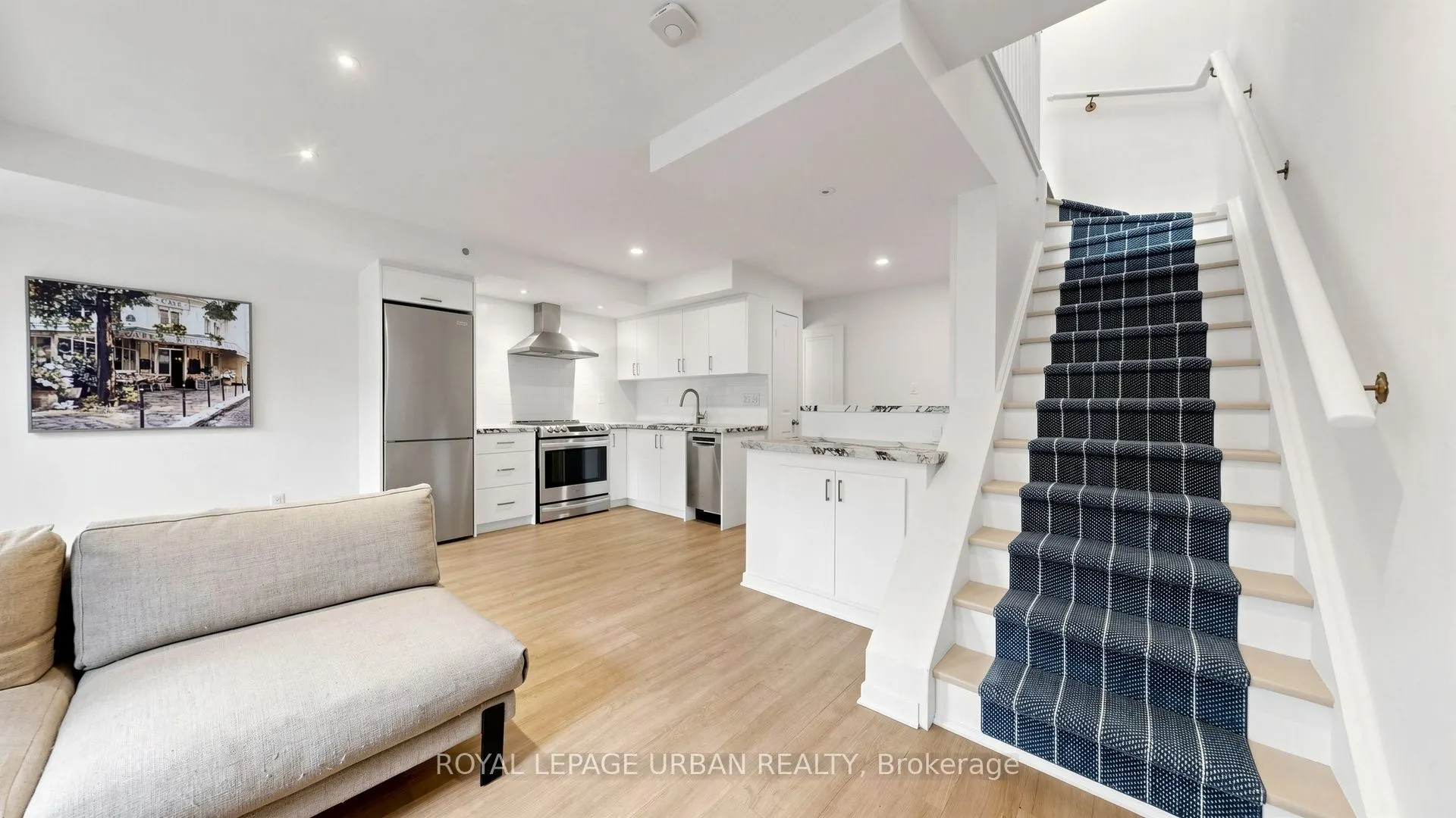 76 Munro Street #2