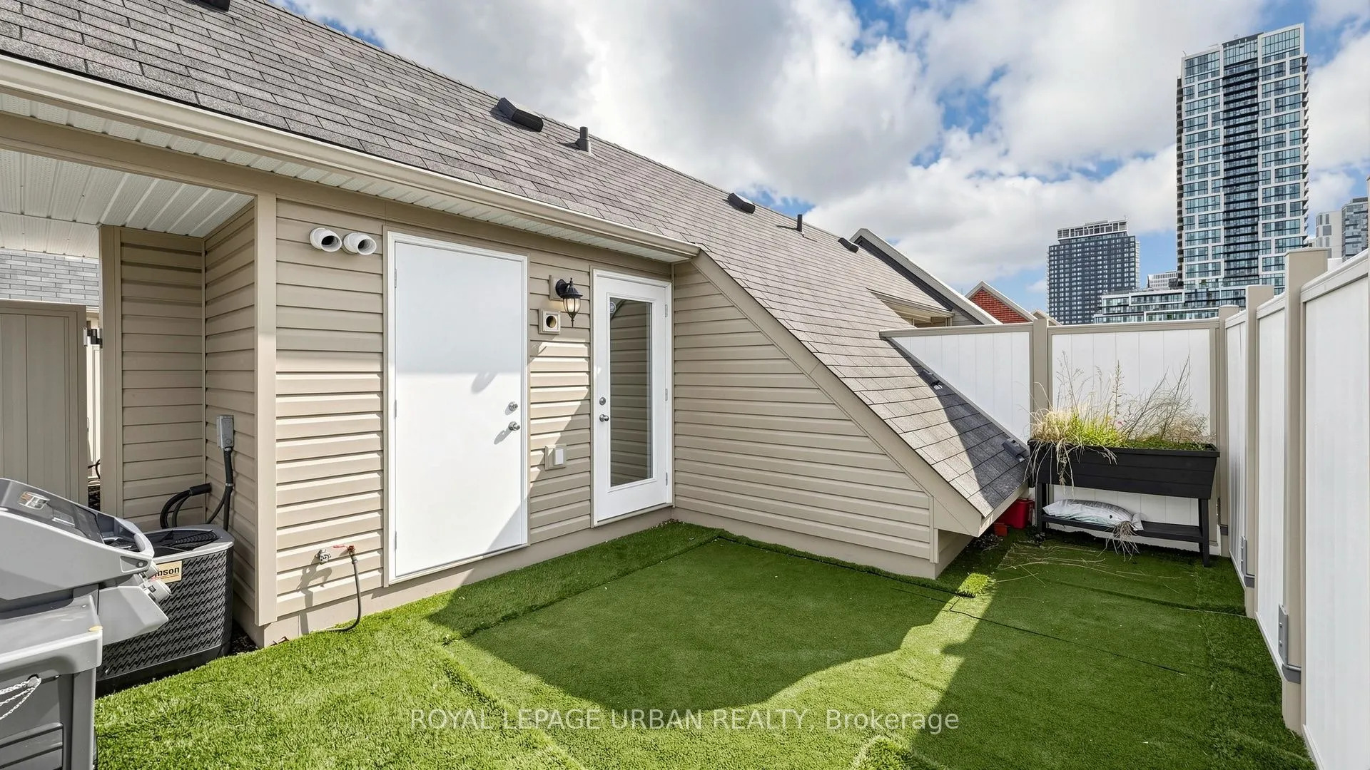76 Munro Street #2
