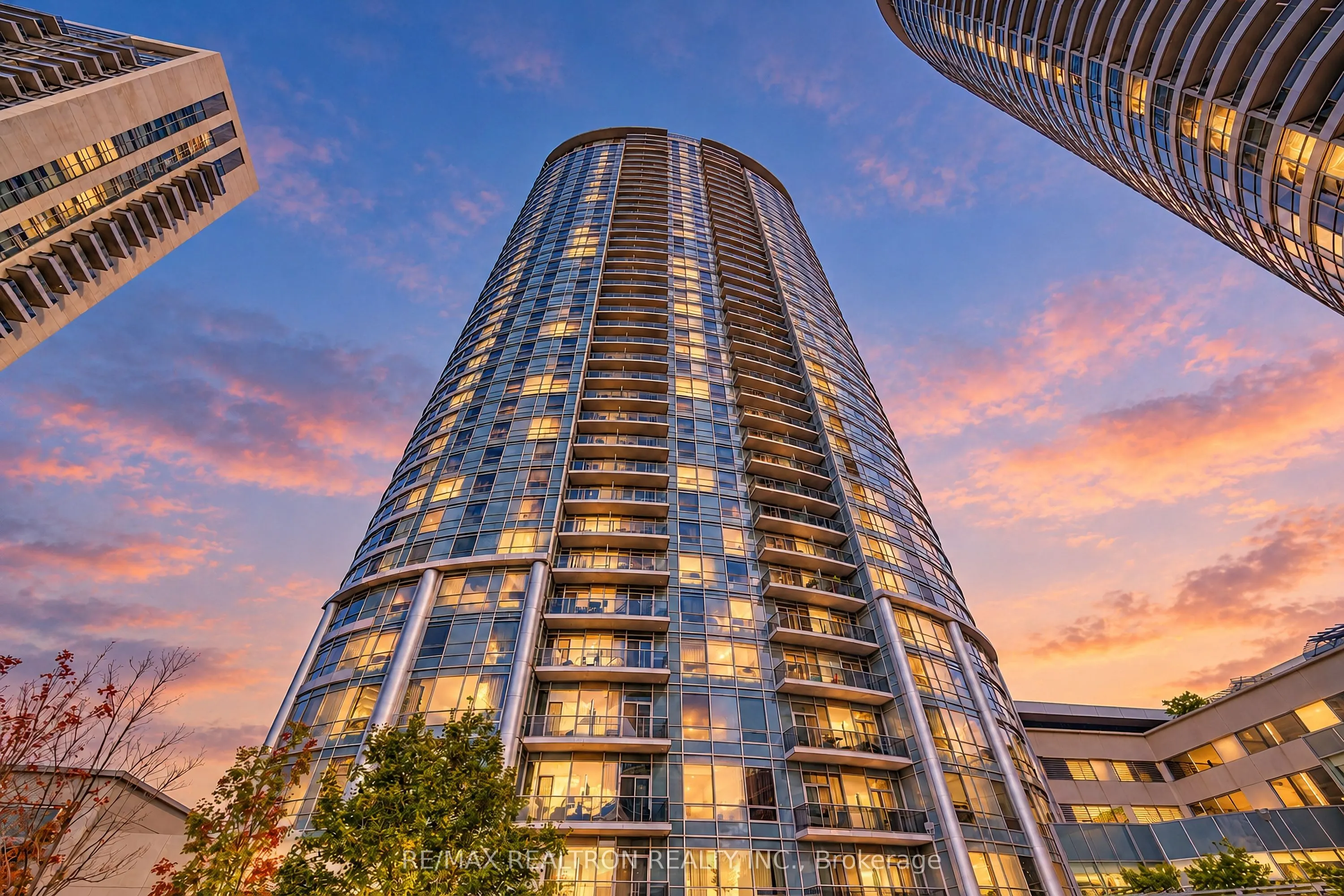135 Village Green Square #1315