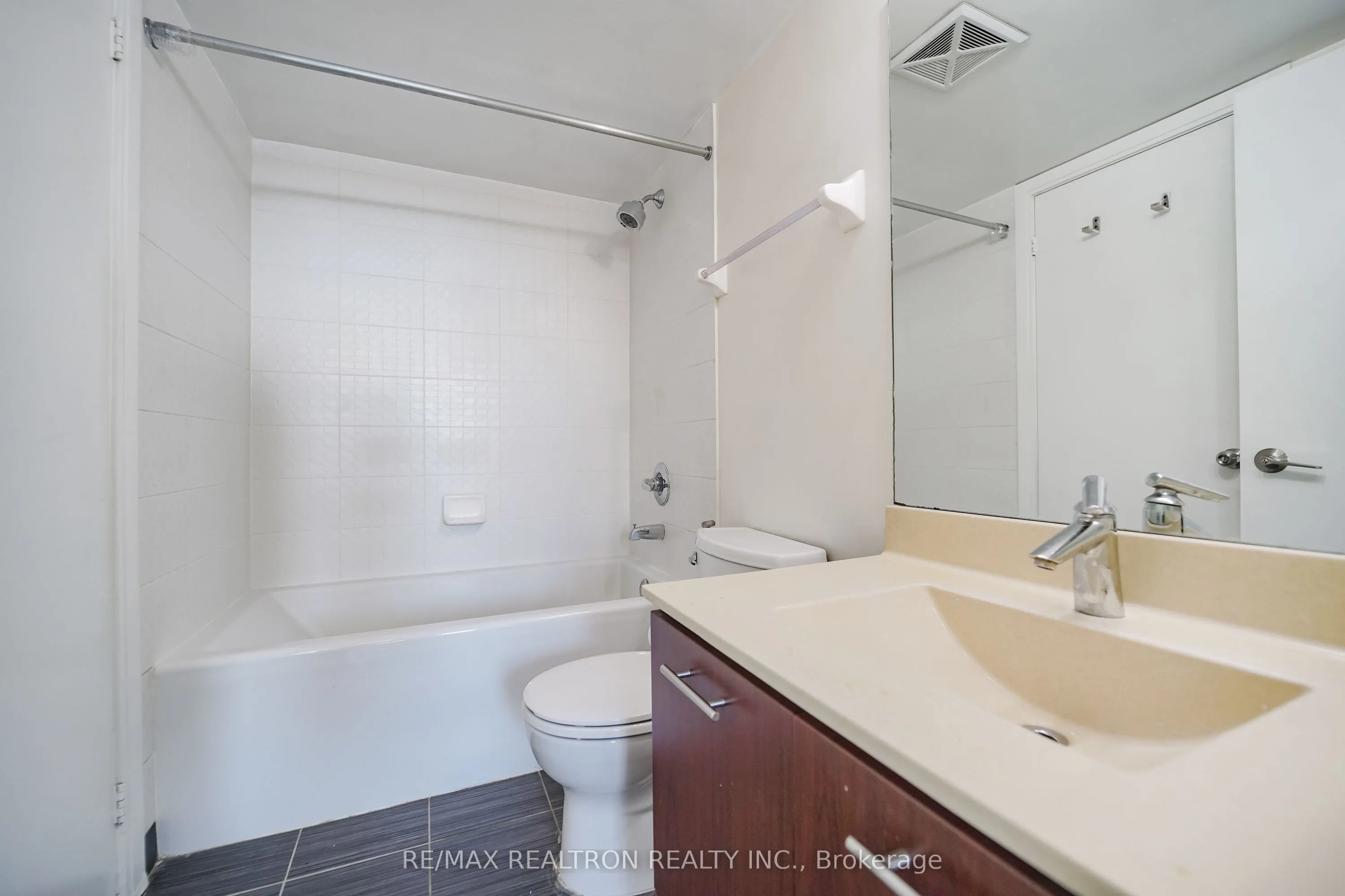 135 Village Green Square #1315