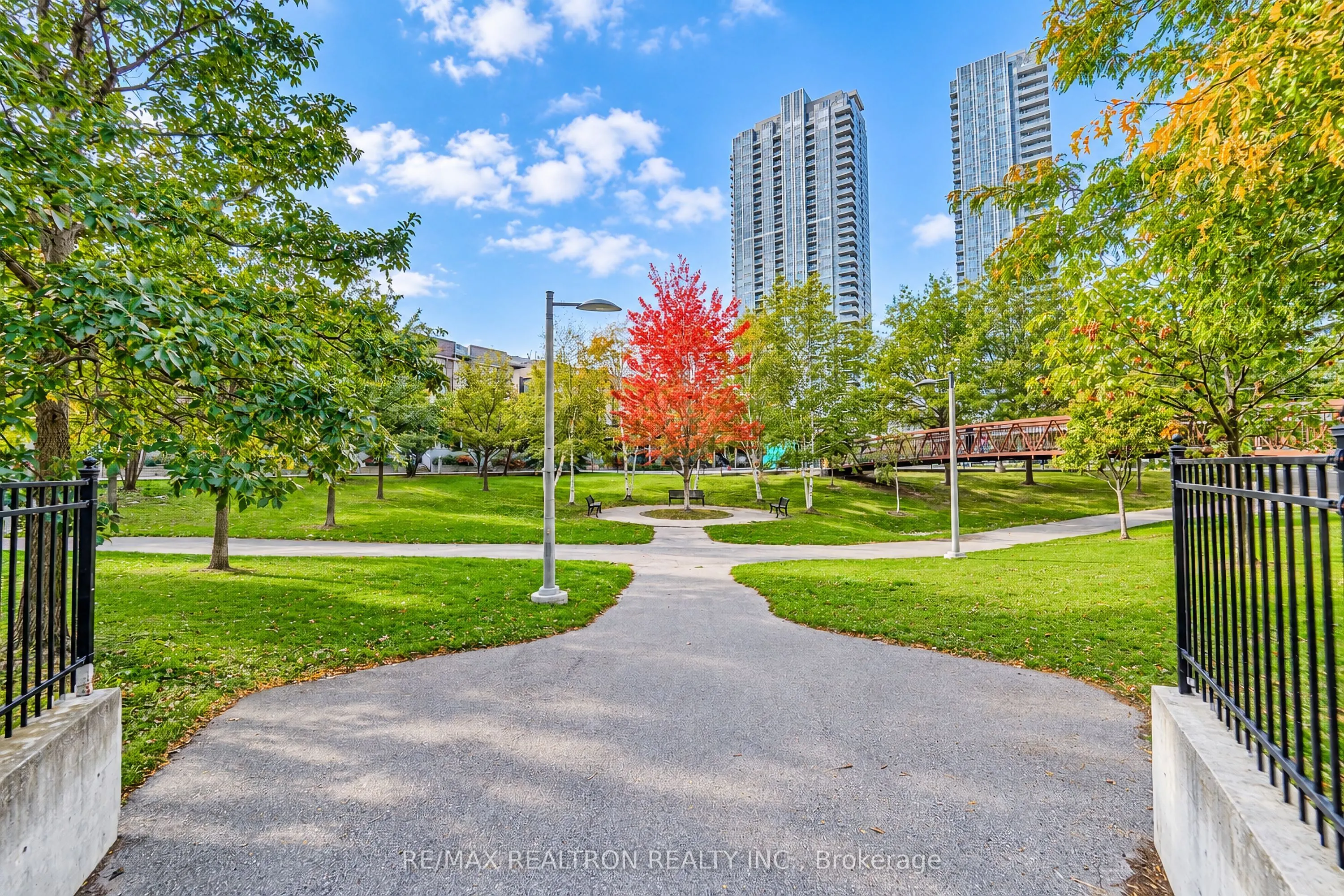 135 Village Green Square #1315