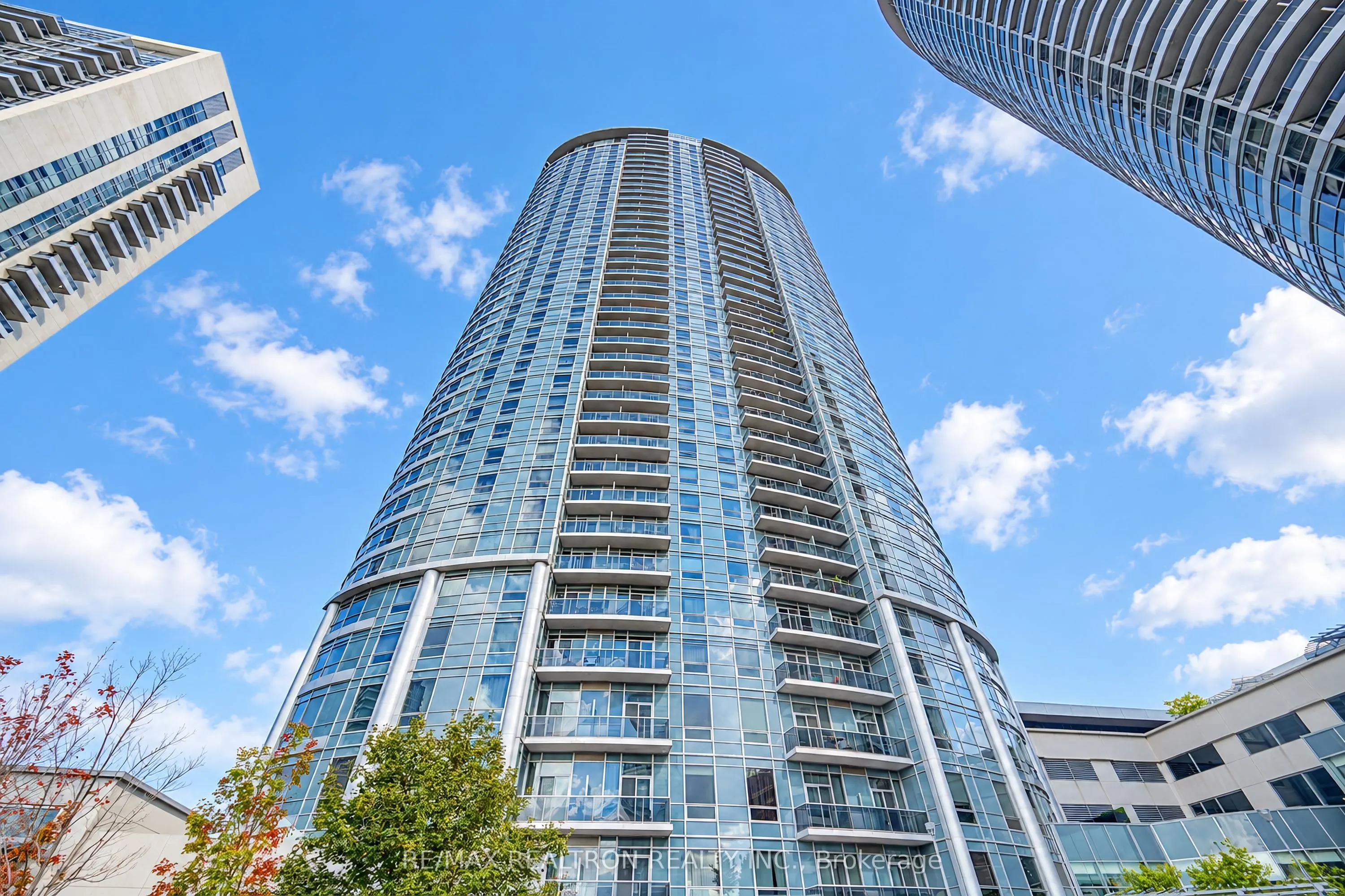 135 Village Green Square #1315
