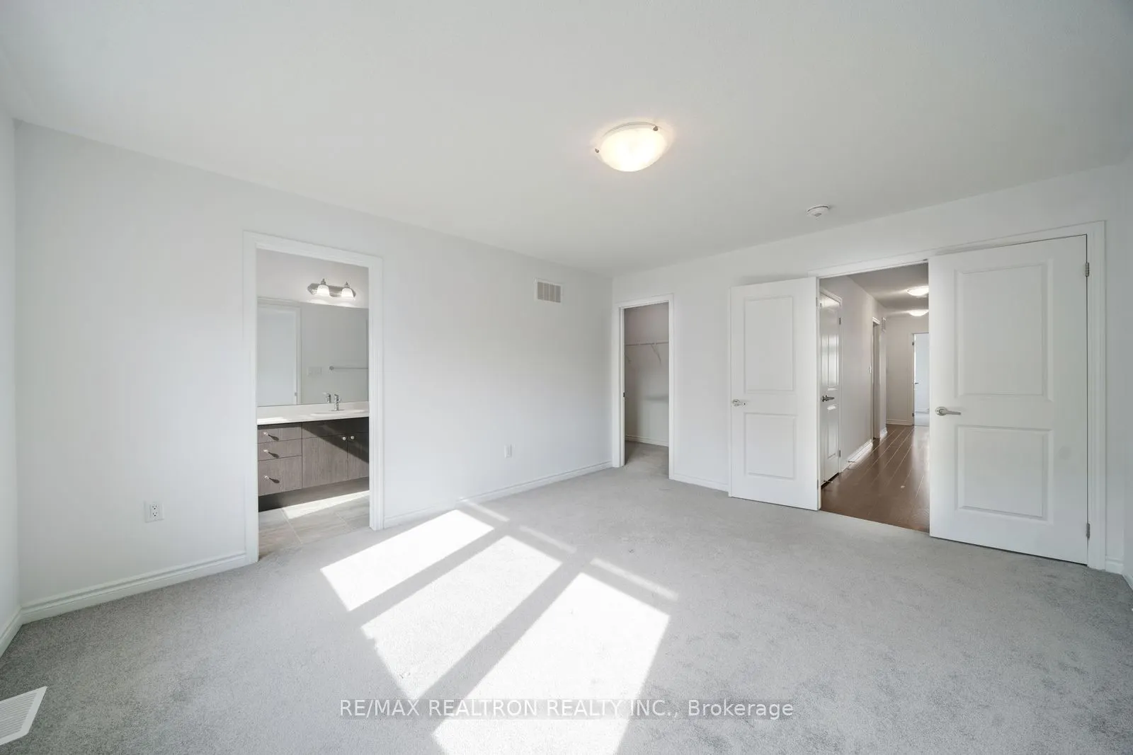 1570 Scarlett Trail