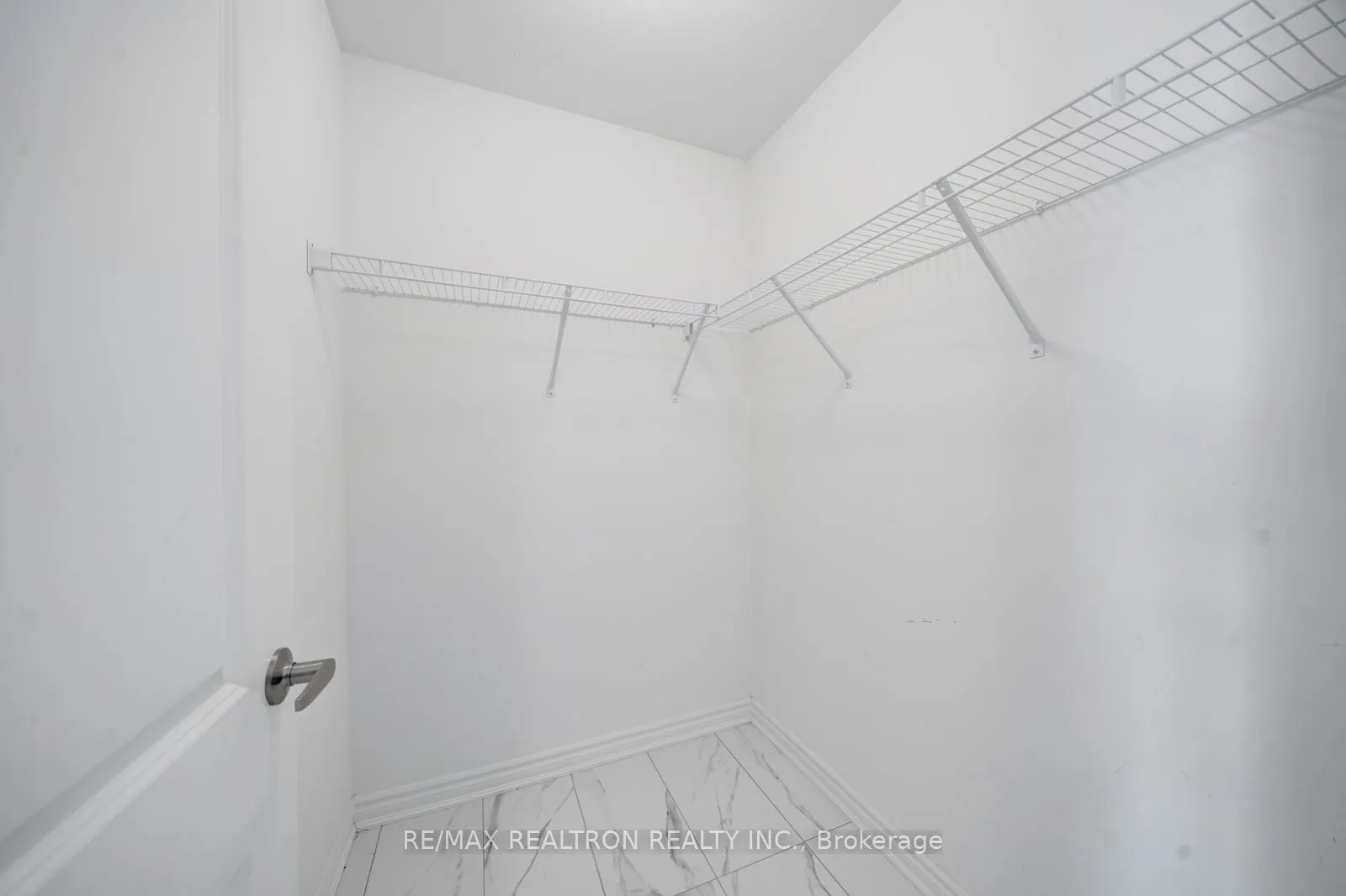1570 Scarlett Trail