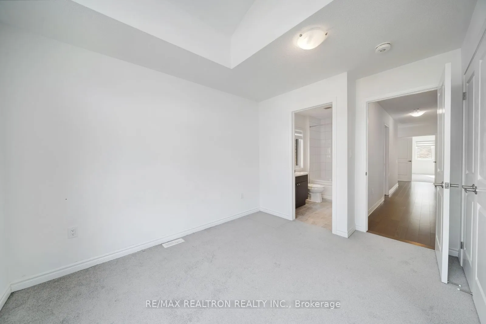 1570 Scarlett Trail